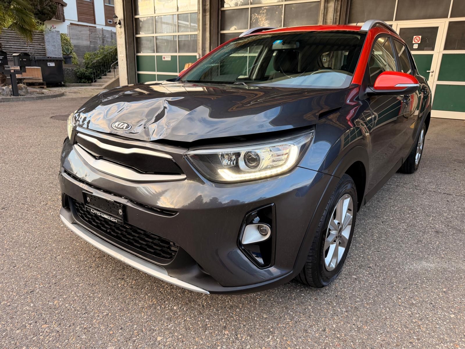 KIA Stonic 1.4 Automatik-image-0