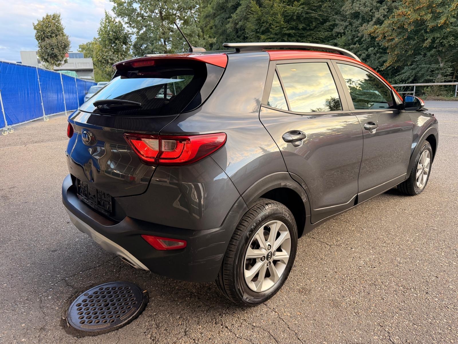 KIA Stonic 1.4 Automatik-image-3