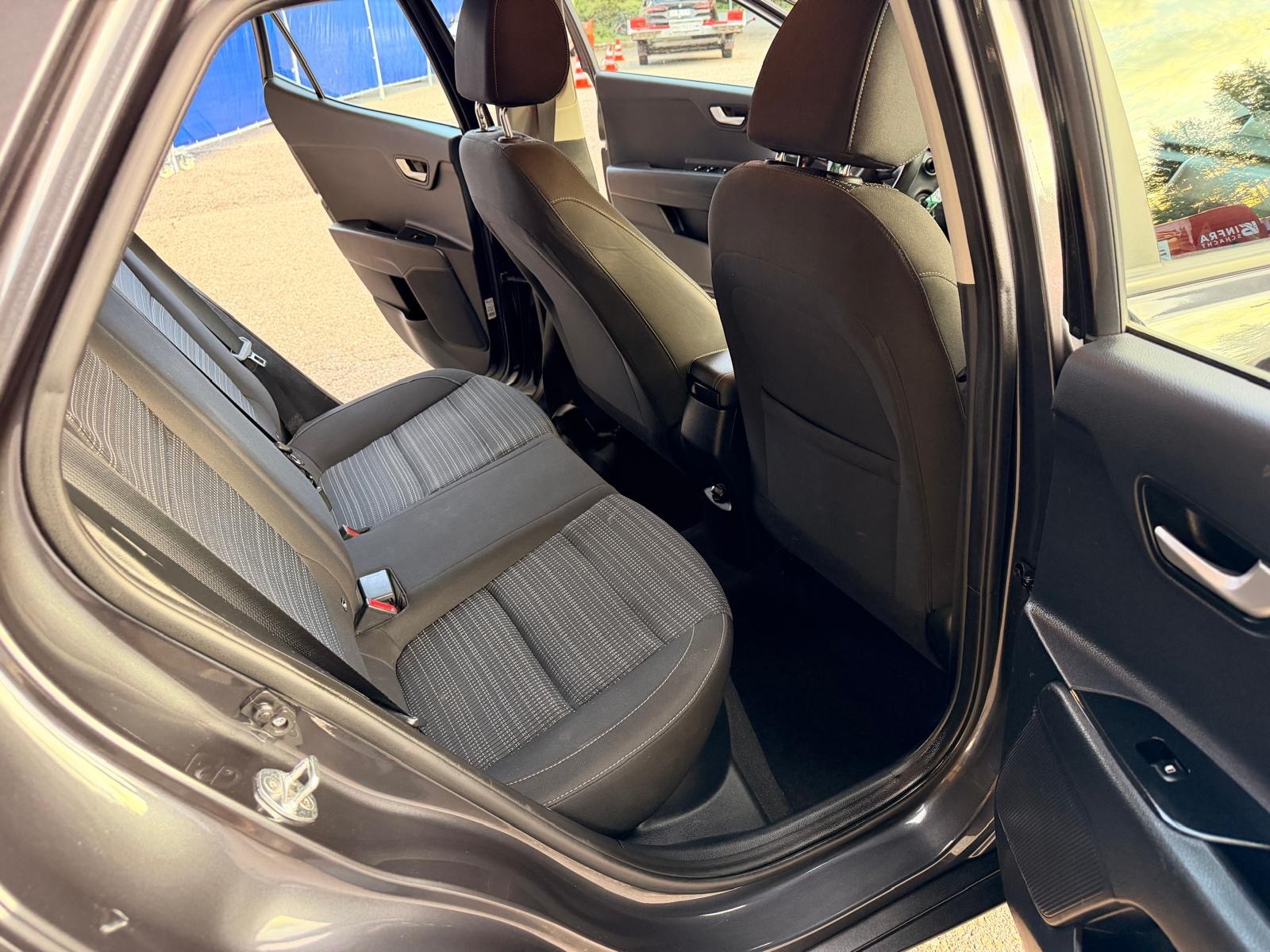 KIA Stonic 1.4 Automatik-image-11