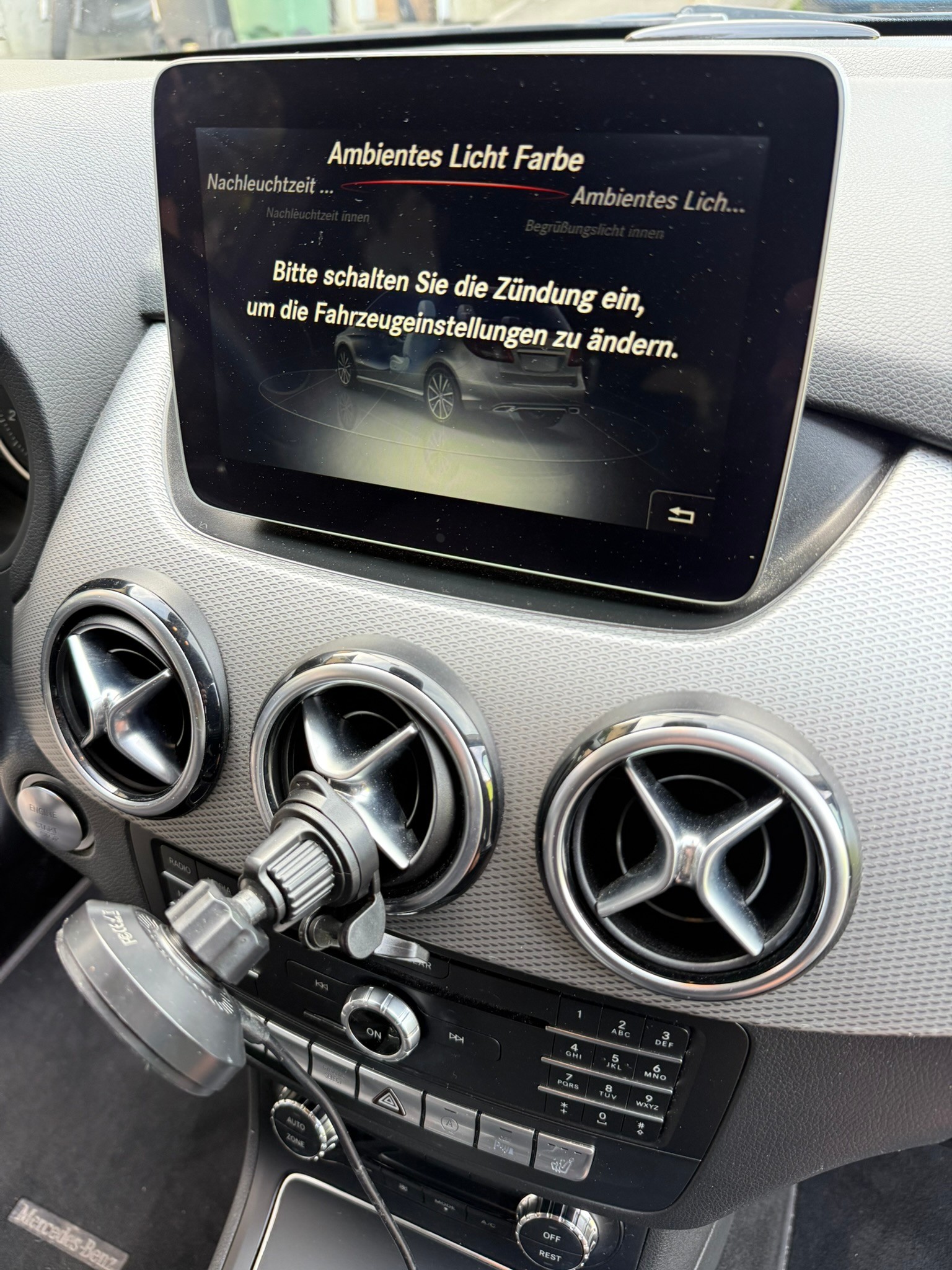 MERCEDES-BENZ B 220 4Matic | Apple CarPlay | Night-Paket | Assistente | Ambientebeleuchtung | Sitzheizung-image-6