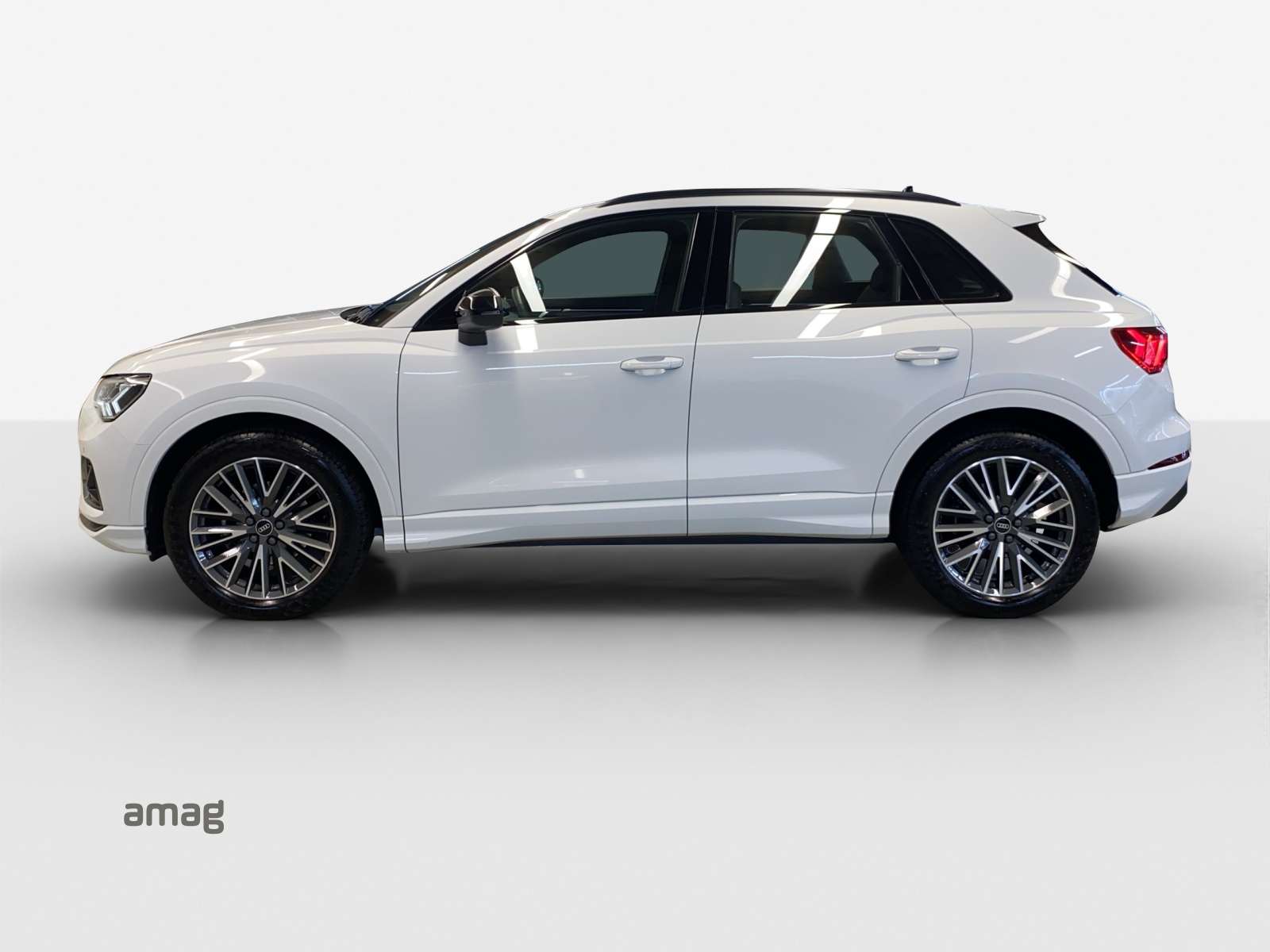 AUDI Q3 Sportback 35 TFSI S line Attraction S-tronic-showroom-element-1