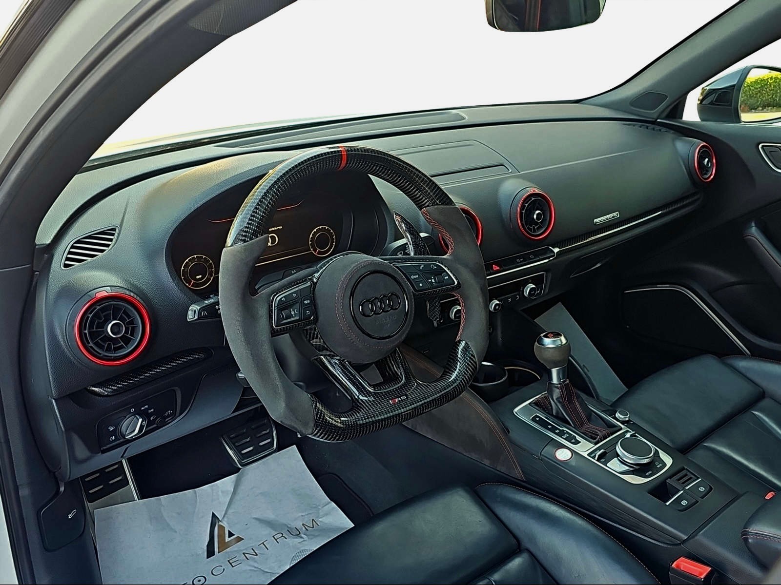 AUDI RS3 Sportback 2.5 TSI quattro S-tronic-image-1