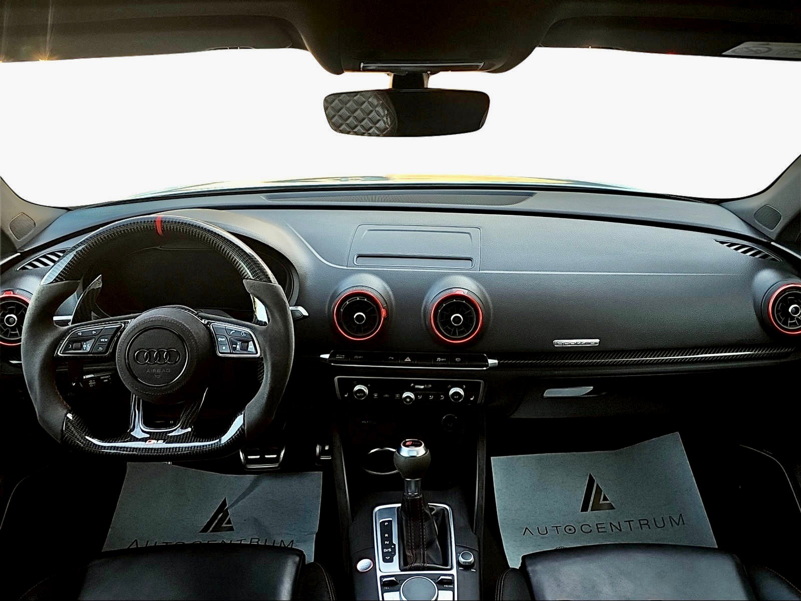 AUDI RS3 Sportback 2.5 TSI quattro S-tronic-image-10