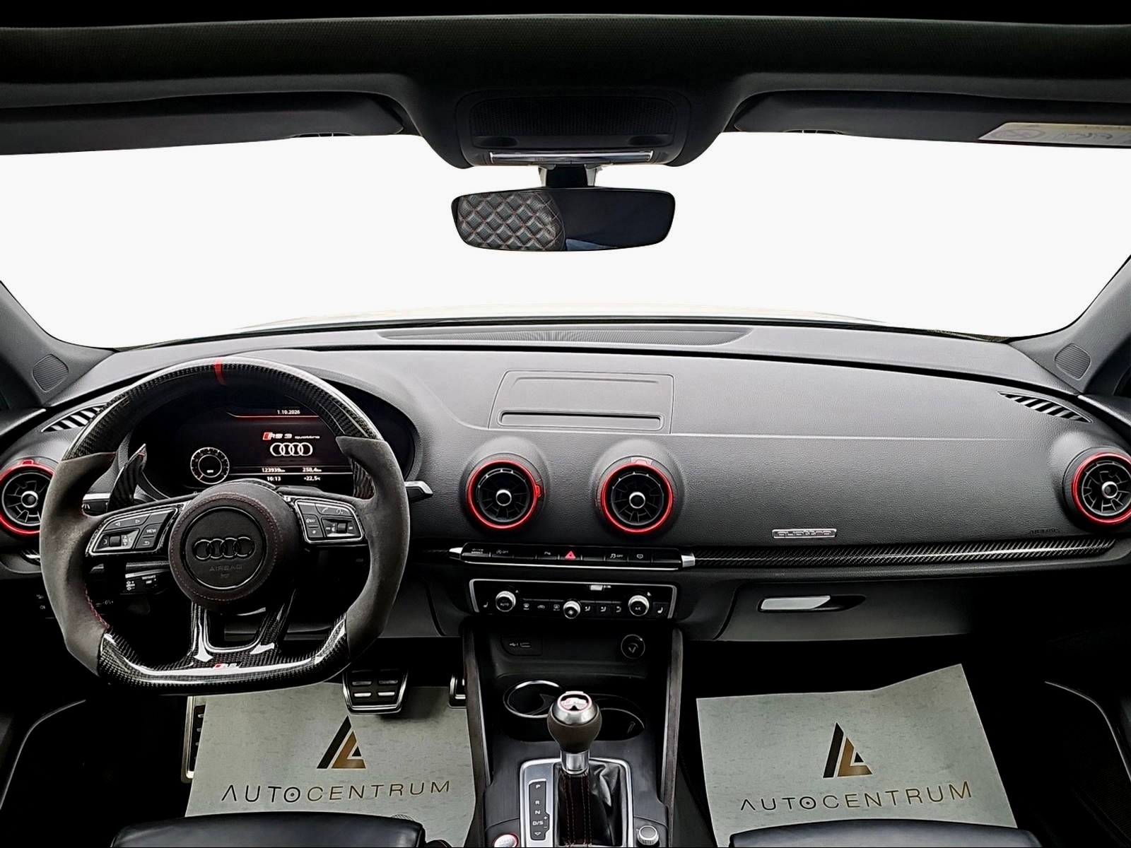 AUDI RS3 Sportback 2.5 TSI quattro S-tronic-image-11
