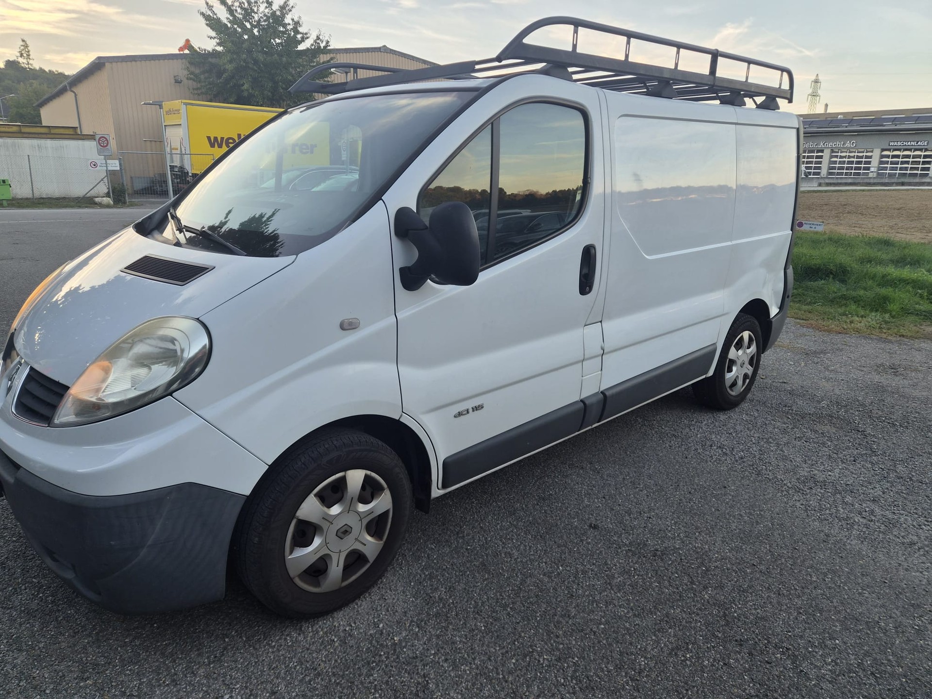 RENAULT Trafic 2.0 dCi 115 2.9t L2H1-image-10