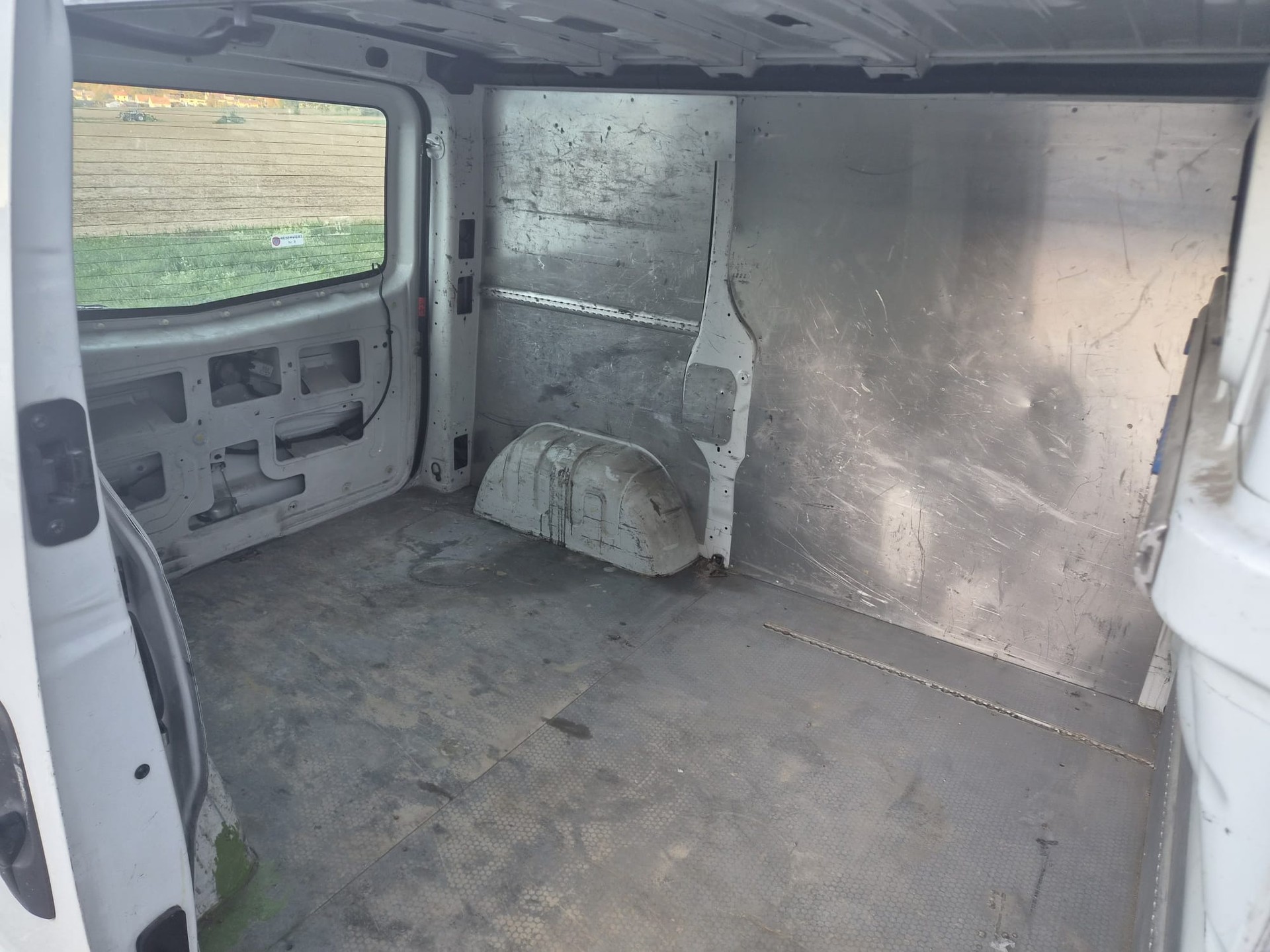 RENAULT Trafic 2.0 dCi 115 2.9t L2H1-image-2