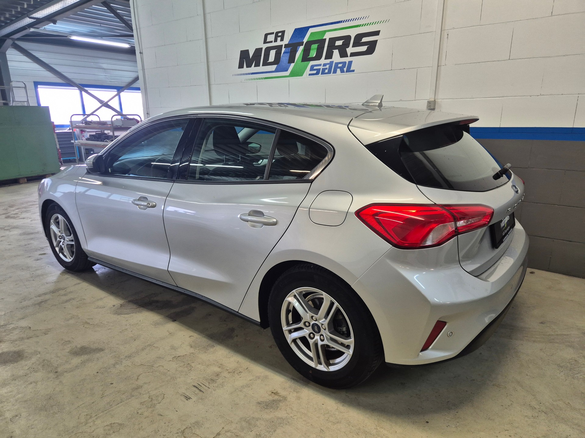 FORD Focus 1.0 SCTi Business-image-5