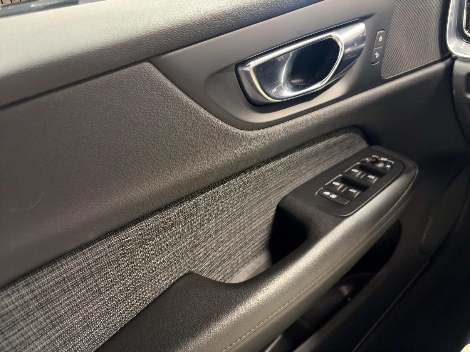 VOLVO V60 B3 Benzin Mild Hybrid Momentum Light Geartronic-image-8