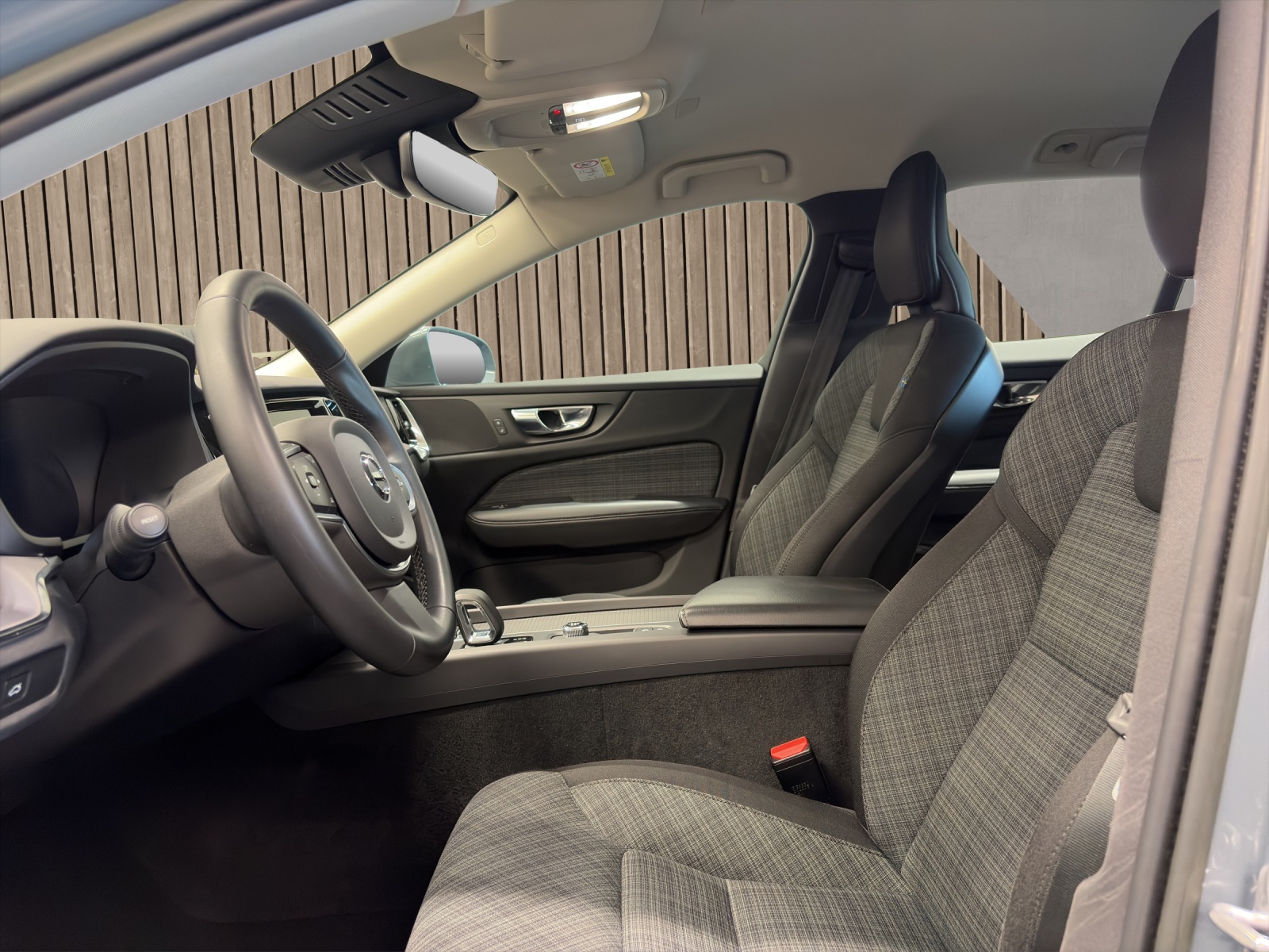 VOLVO V60 B3 Benzin Mild Hybrid Momentum Light Geartronic-image-5