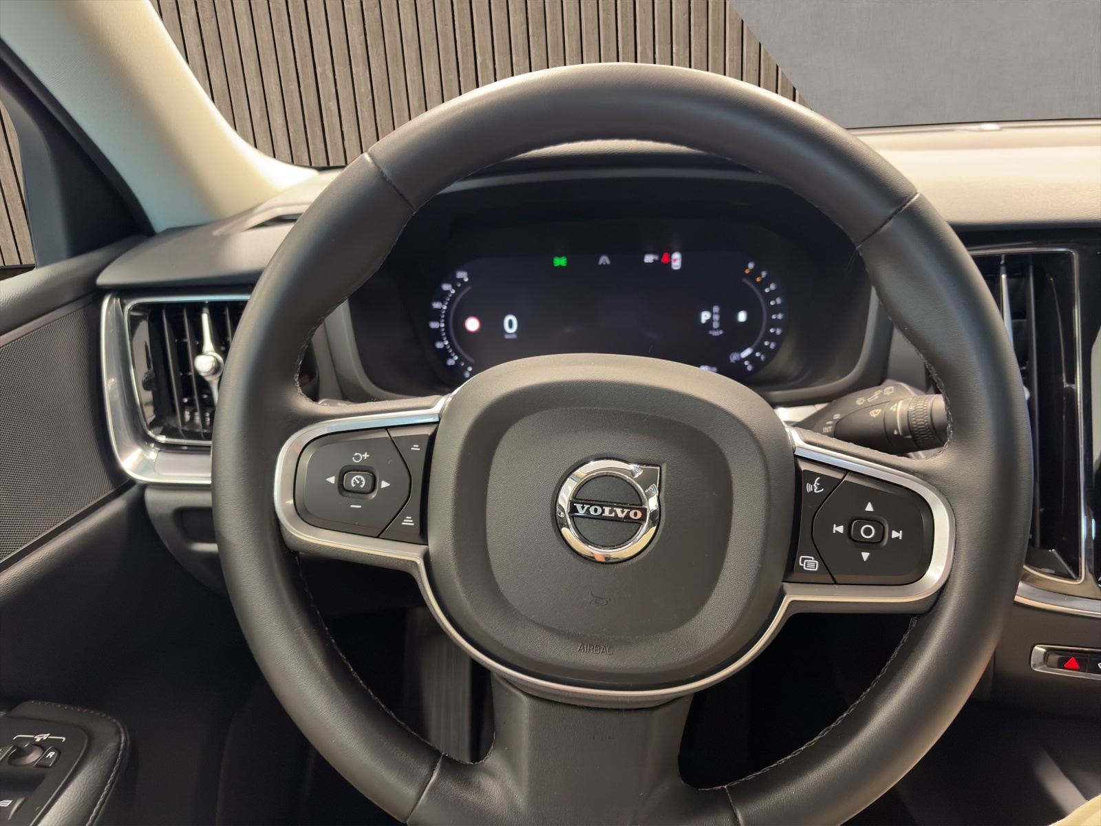 VOLVO V60 B3 Benzin Mild Hybrid Momentum Light Geartronic-image-6