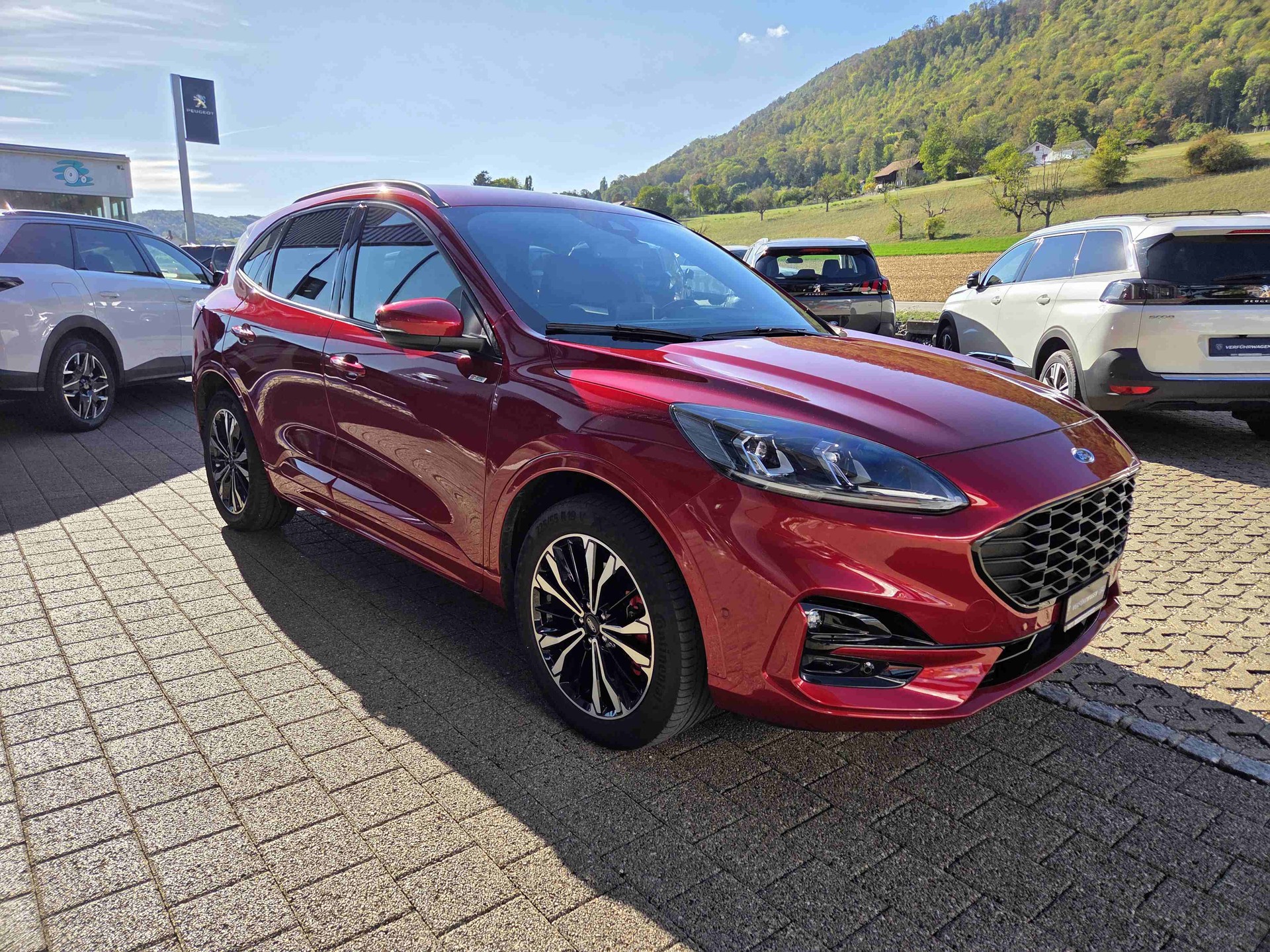 FORD Kuga 2.5 Plug-in Hybrid ST-Line X-image-4