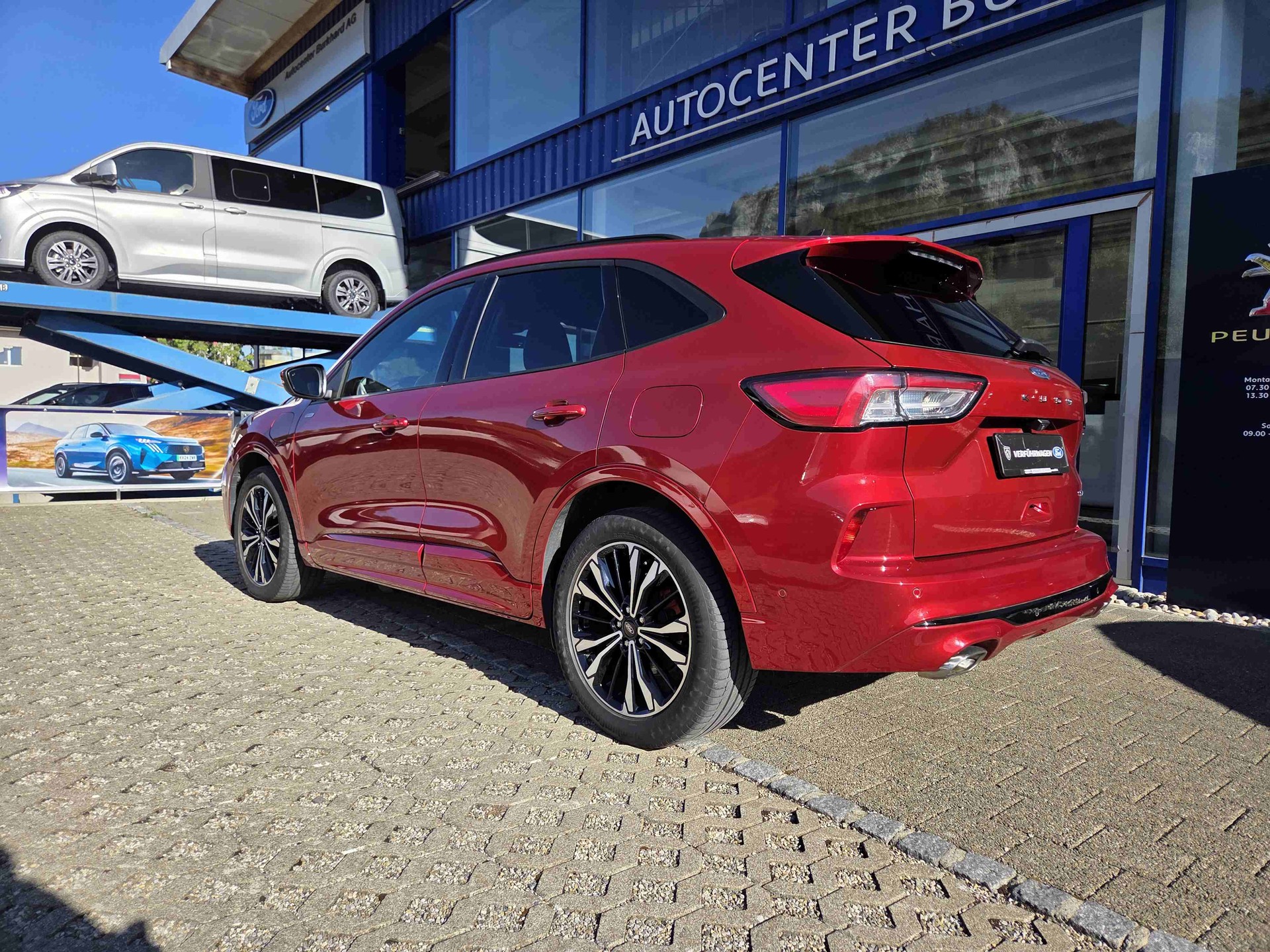 FORD Kuga 2.5 Plug-in Hybrid ST-Line X-image-2