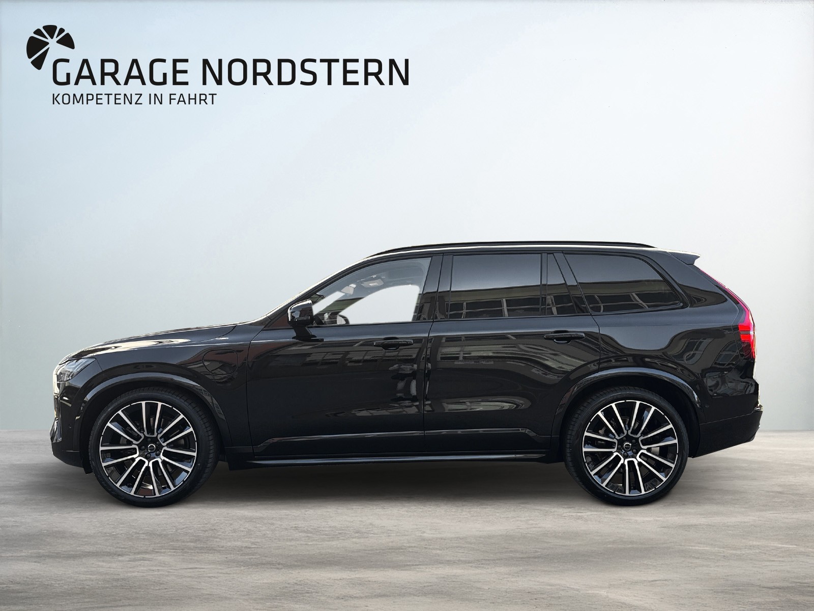 VOLVO XC90 2.0 T8 TE Black Edition eAWD-showroom-element-1
