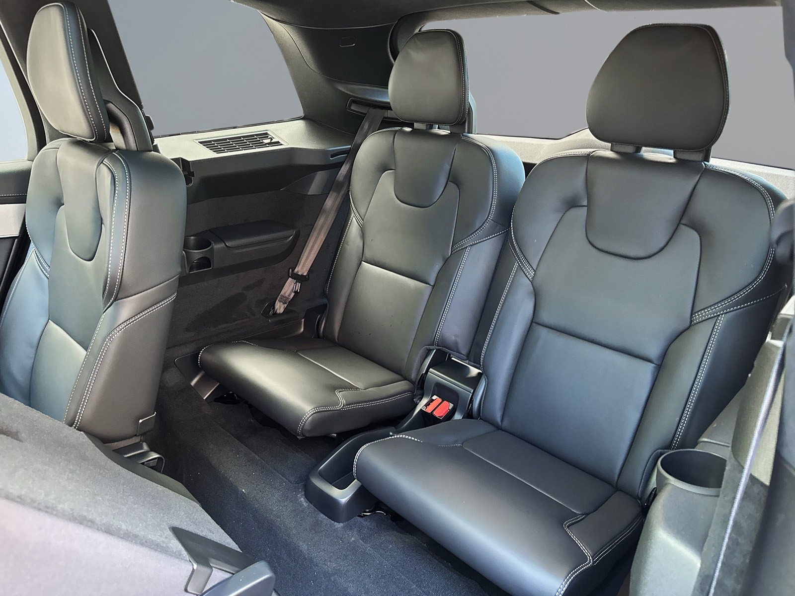 VOLVO XC90 2.0 T8 TE Black Edition eAWD-image-12