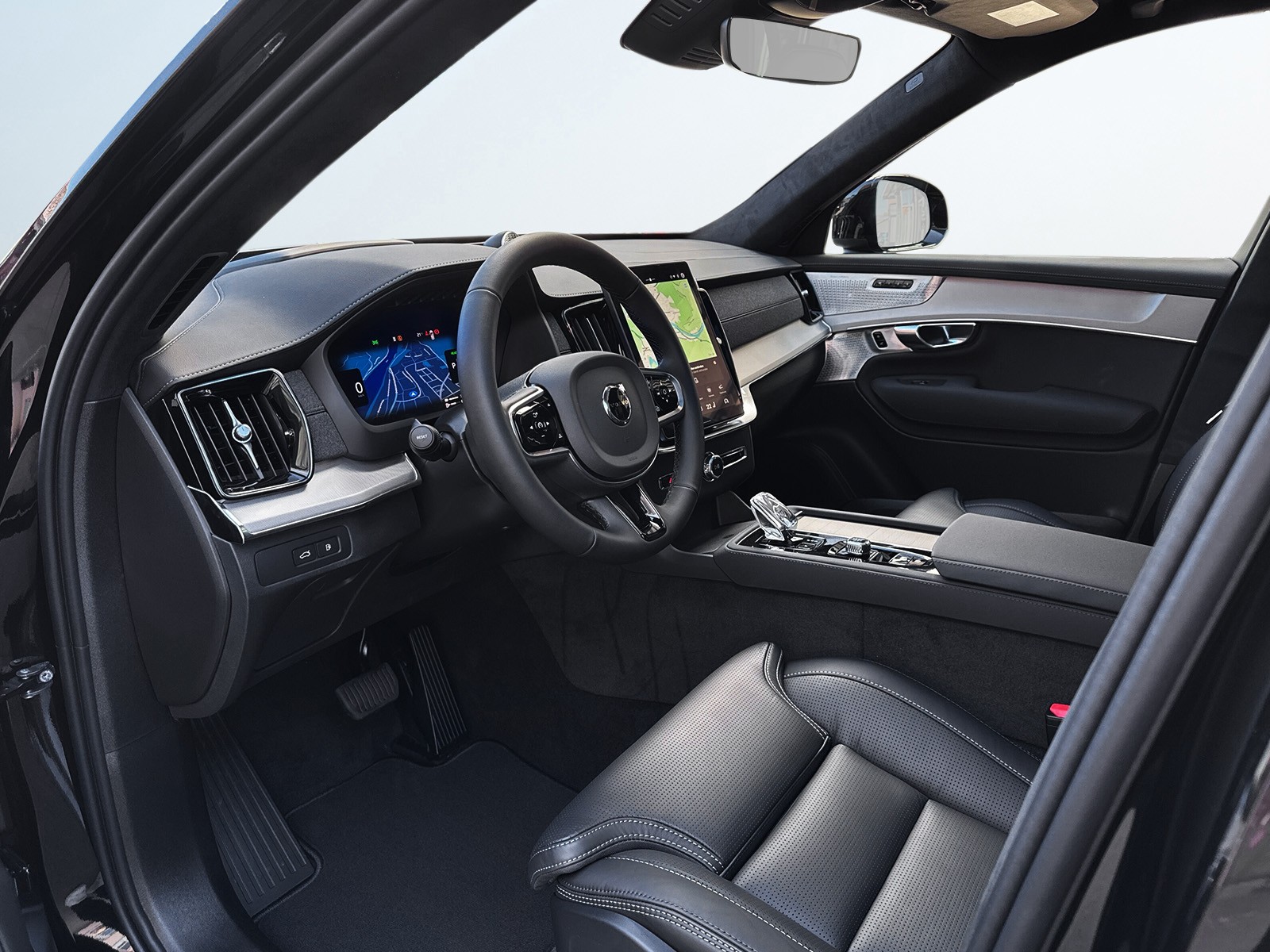 VOLVO XC90 2.0 T8 TE Black Edition eAWD-image-7