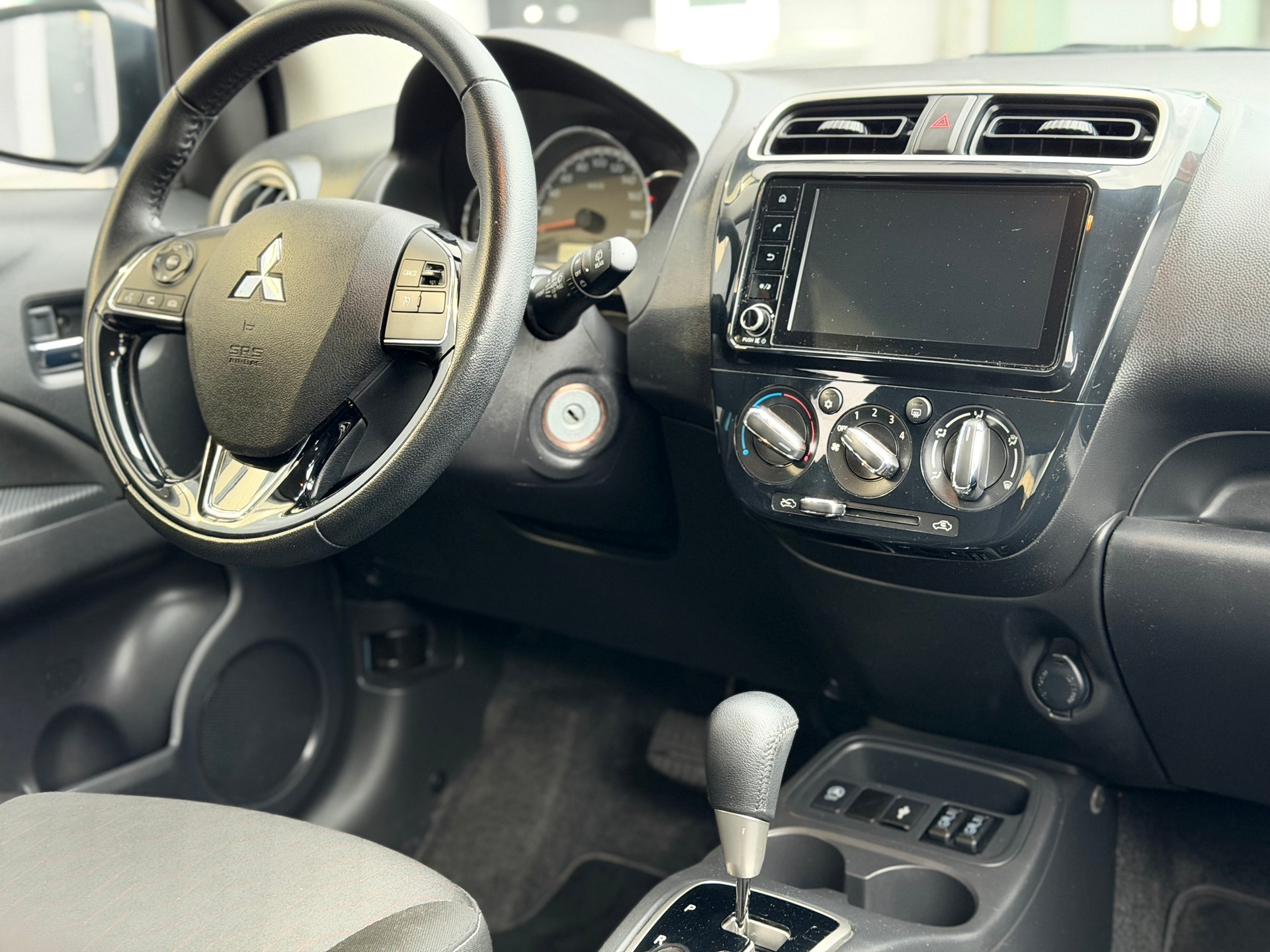 MITSUBISHI Space Star 1.2 CVT Invite-image-5