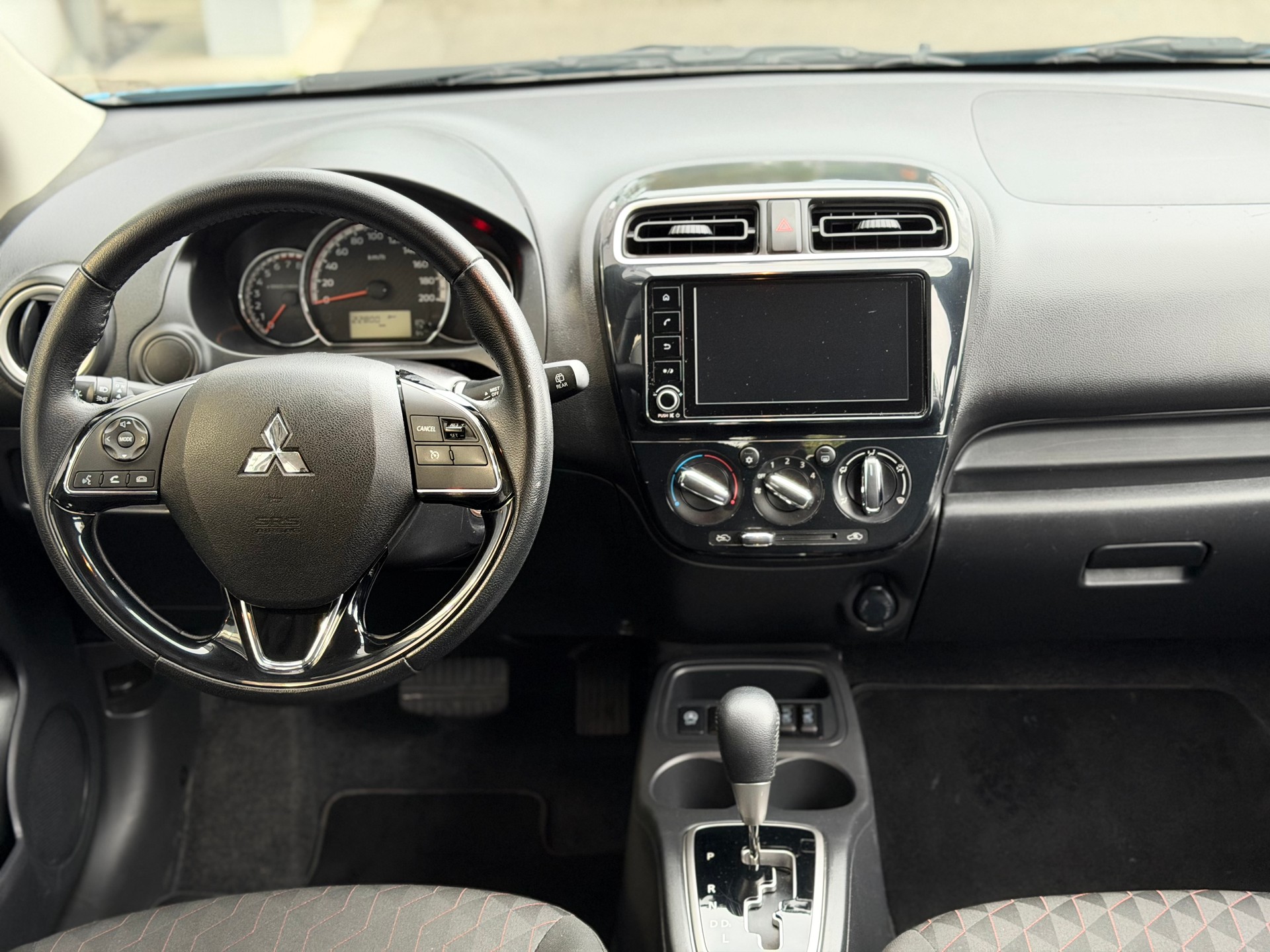 MITSUBISHI Space Star 1.2 CVT Invite-image-6