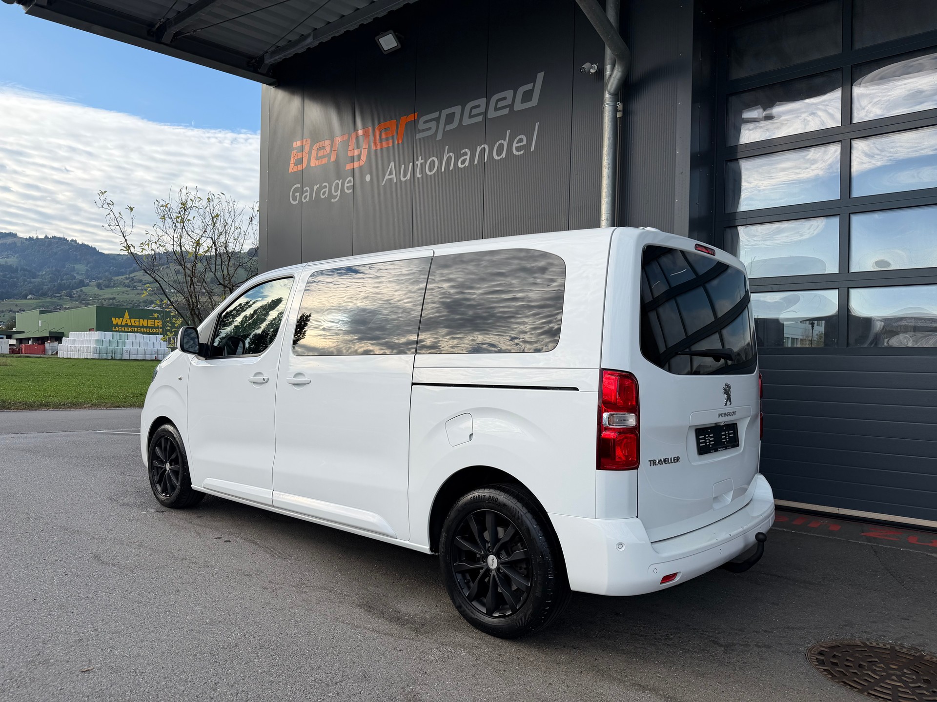 PEUGEOT Traveller 2.0 BlueHDi Active Standard-image-5