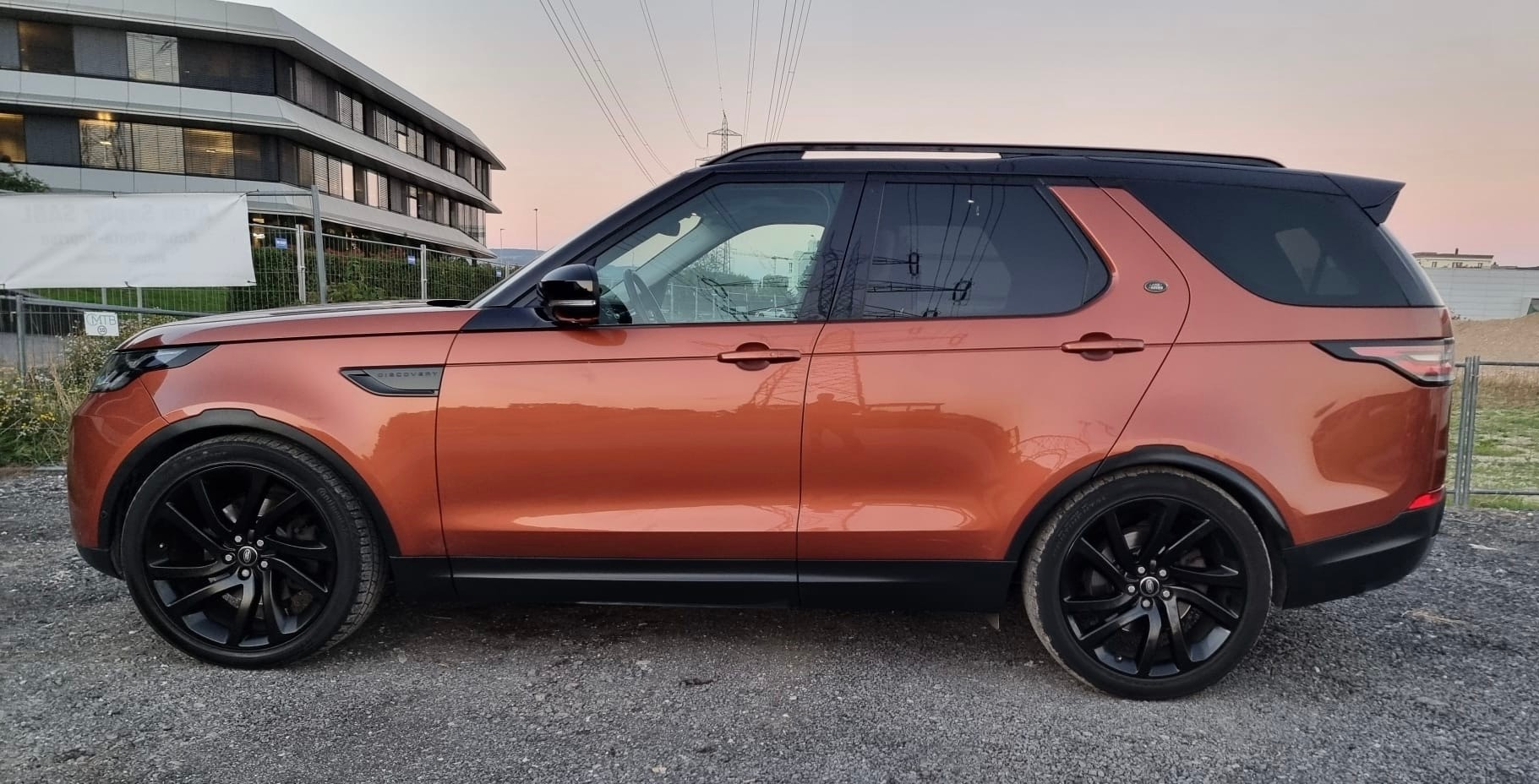 LAND ROVER Discovery 3.0 TD6 First Edition Automatic-image-0