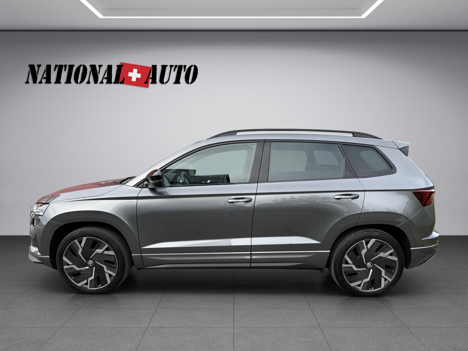 SKODA Karoq 2.0 TSI SportLine 4x4 DSG-image-2