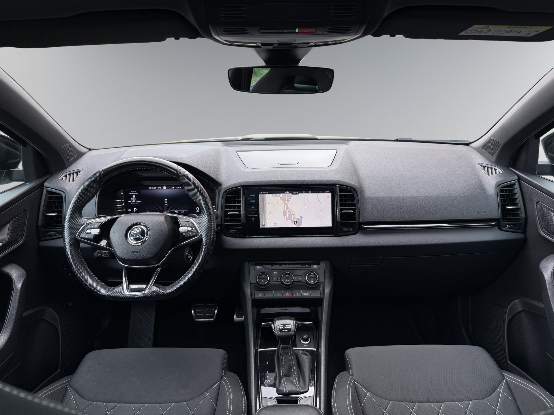 SKODA Karoq 2.0 TSI SportLine 4x4 DSG-image-11