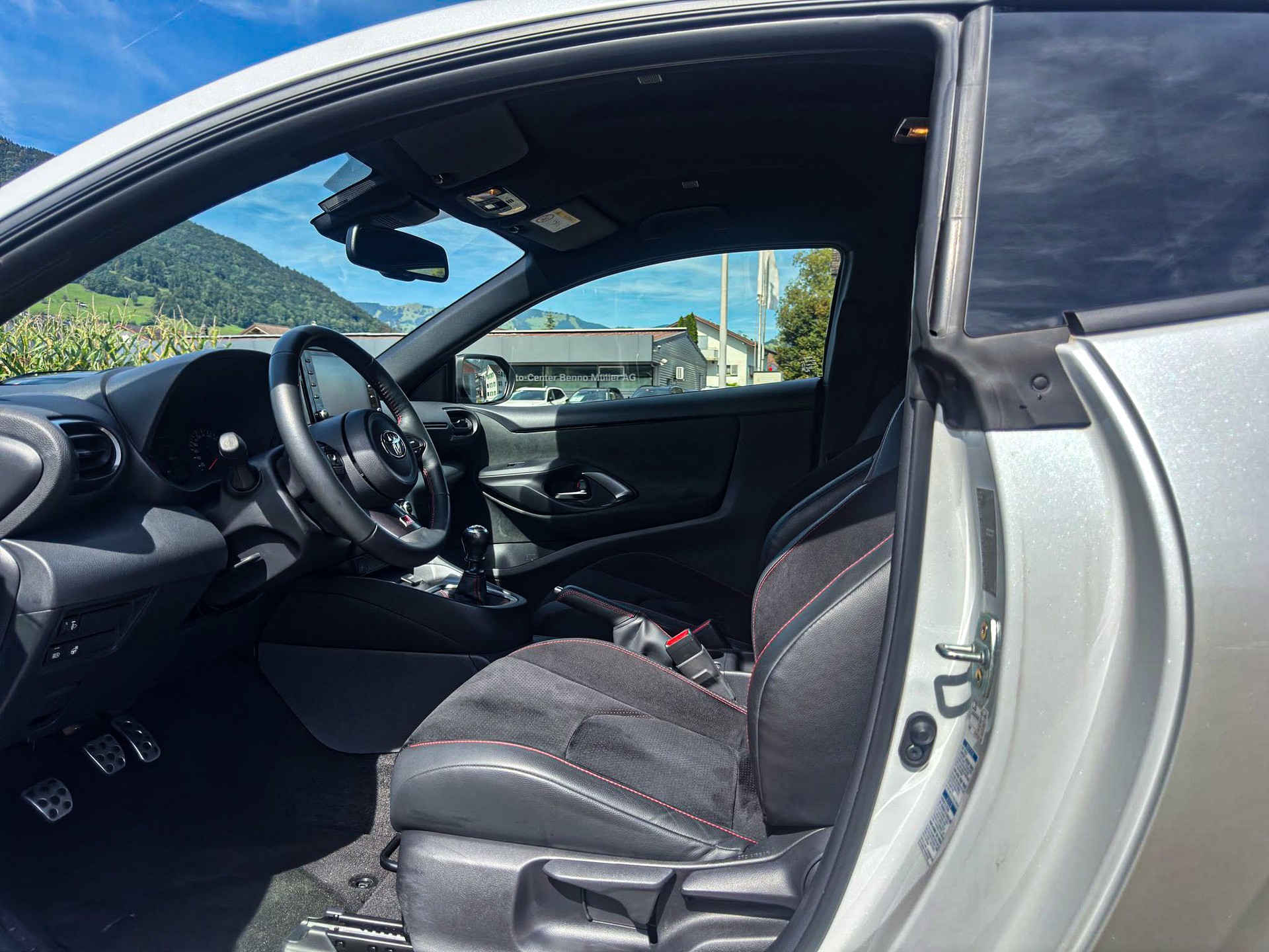 TOYOTA 1.6 Turbo Sport 4x4-image-12