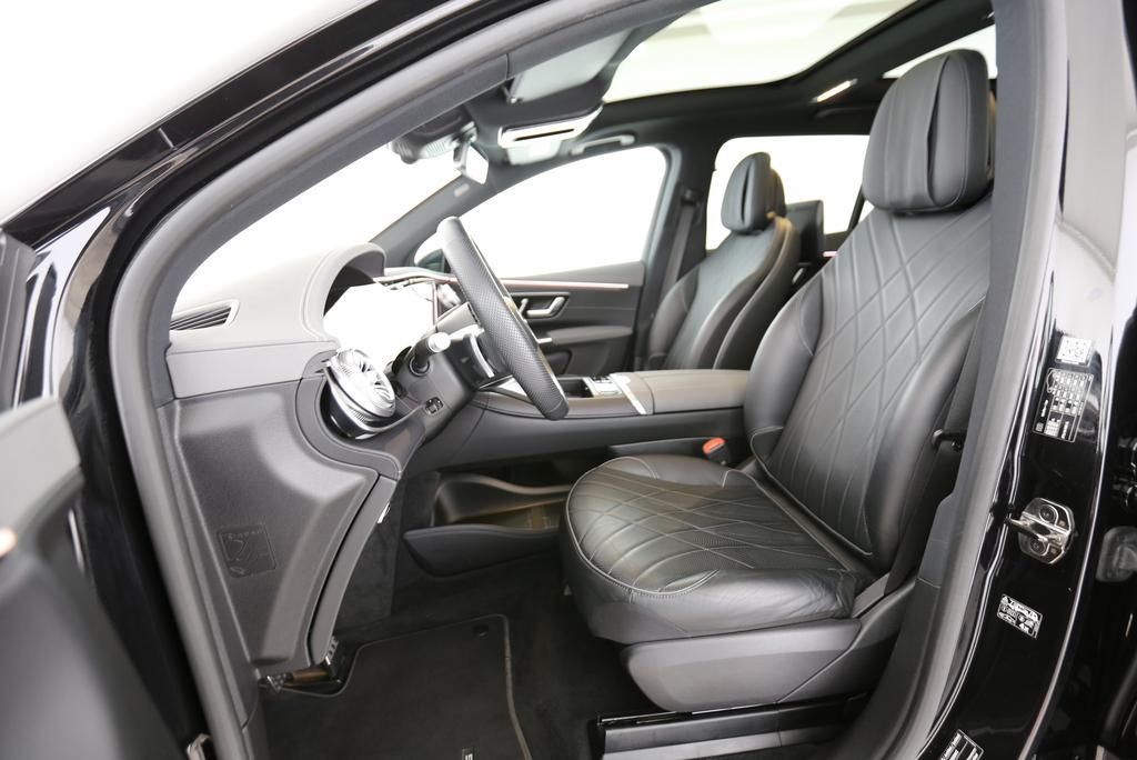 MERCEDES-BENZ EQS 580 AMG Line 4matic-image-3