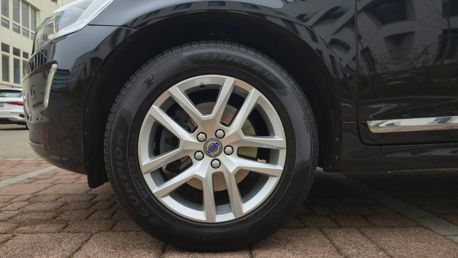 VOLVO XC60 T5 AWD Summum Geartronic| AB MFK| Rückfahrtkamera| Panoramadach| Anhängerkupplung-image-8