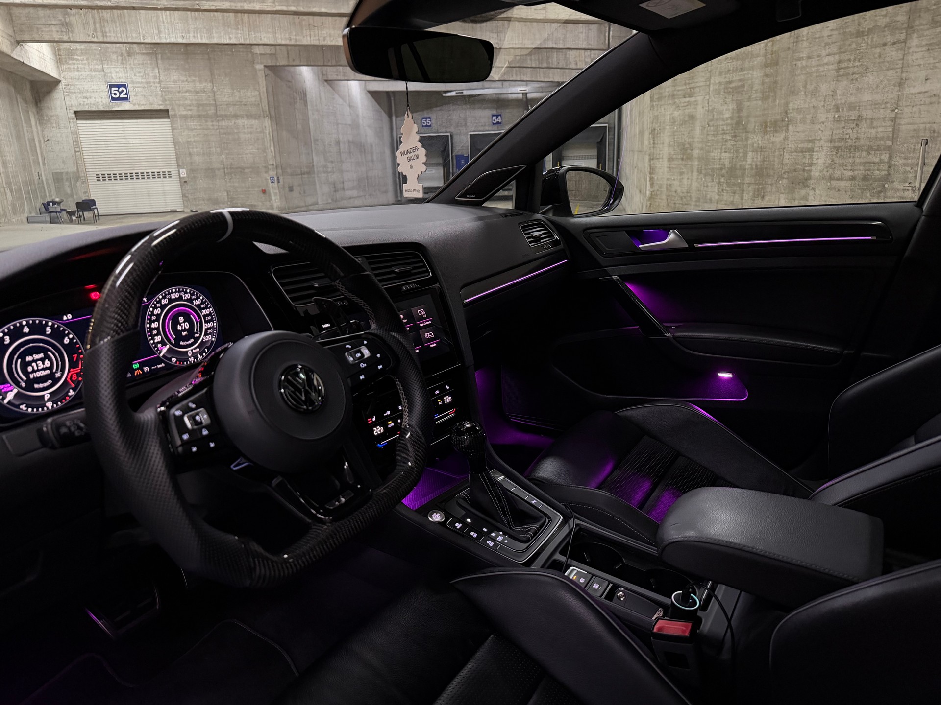 VW 2.0 TSI R 370 DSG 4motion-image-11