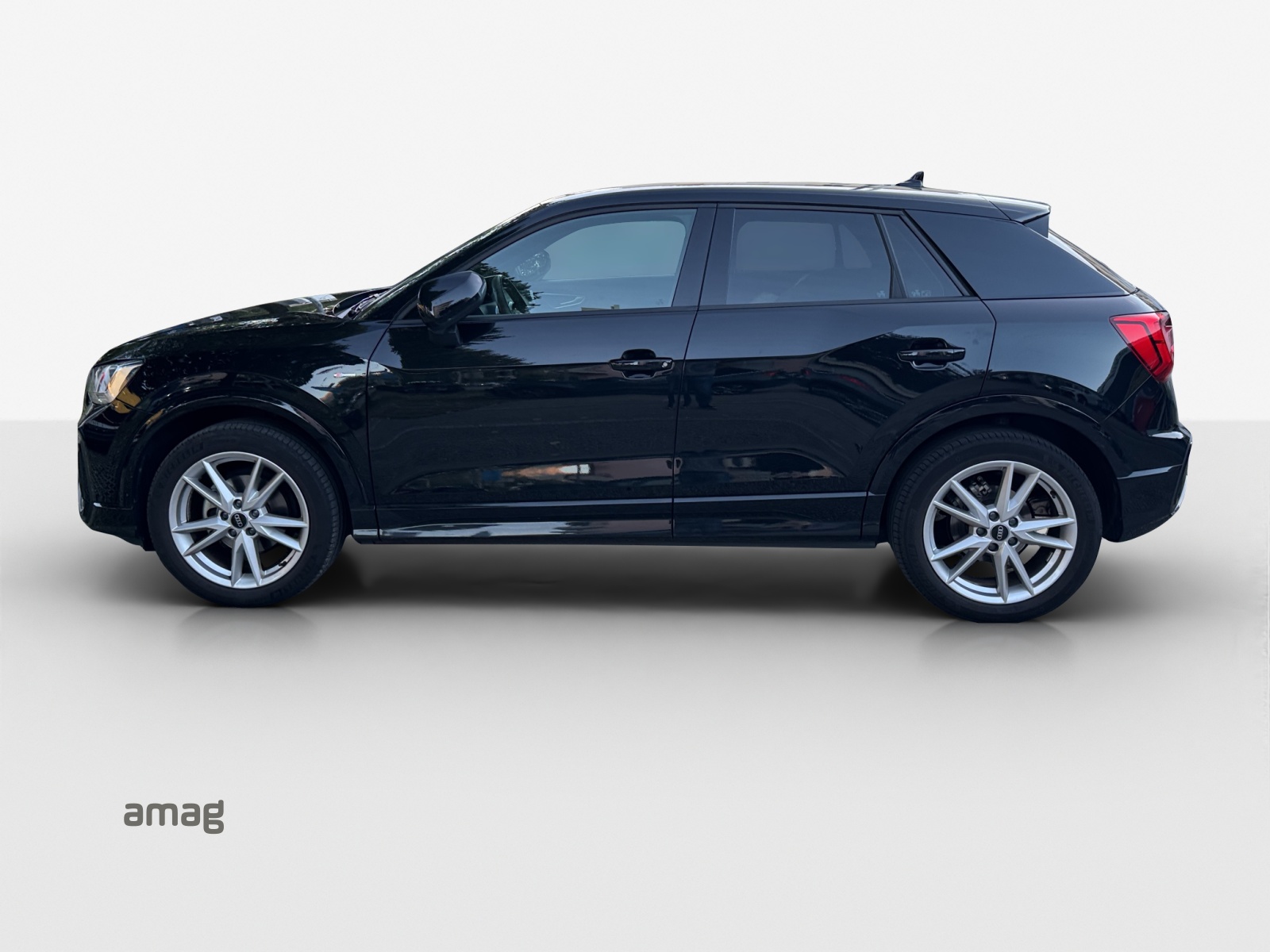 AUDI Q2 35 TFSI S line S-tronic-image-1