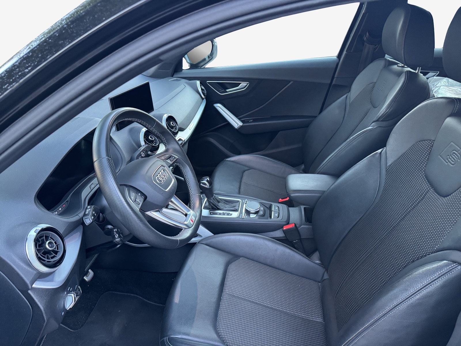 AUDI Q2 35 TFSI S line S-tronic-image-7