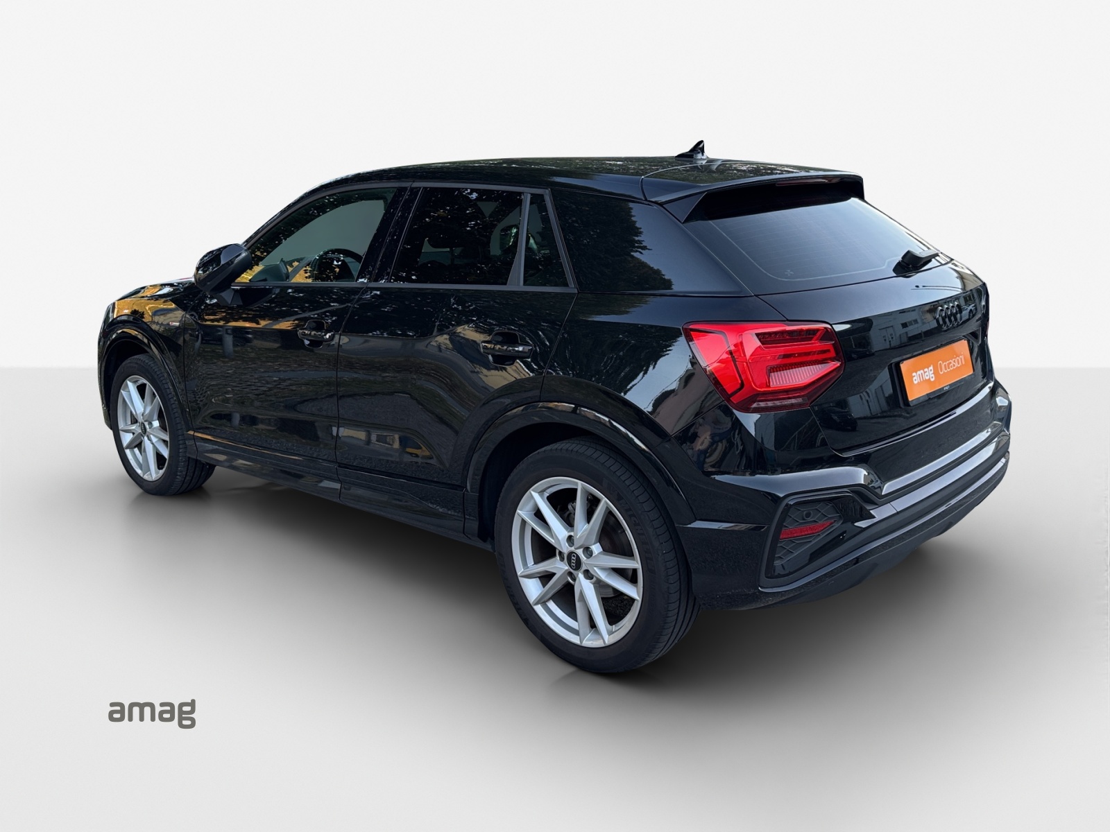 AUDI Q2 35 TFSI S line S-tronic-image-2