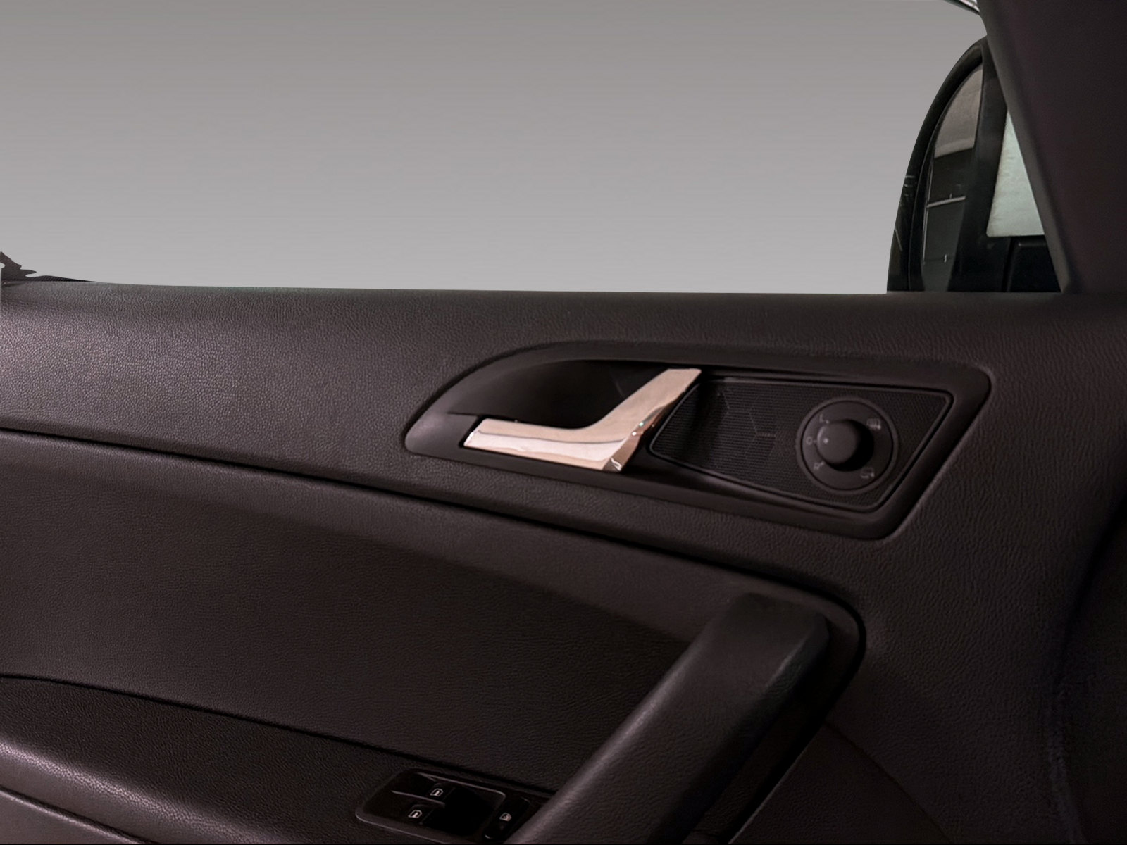 SKODA Yeti Outdoor 1.8 TSI Elegance 4x4 DSG-image-13