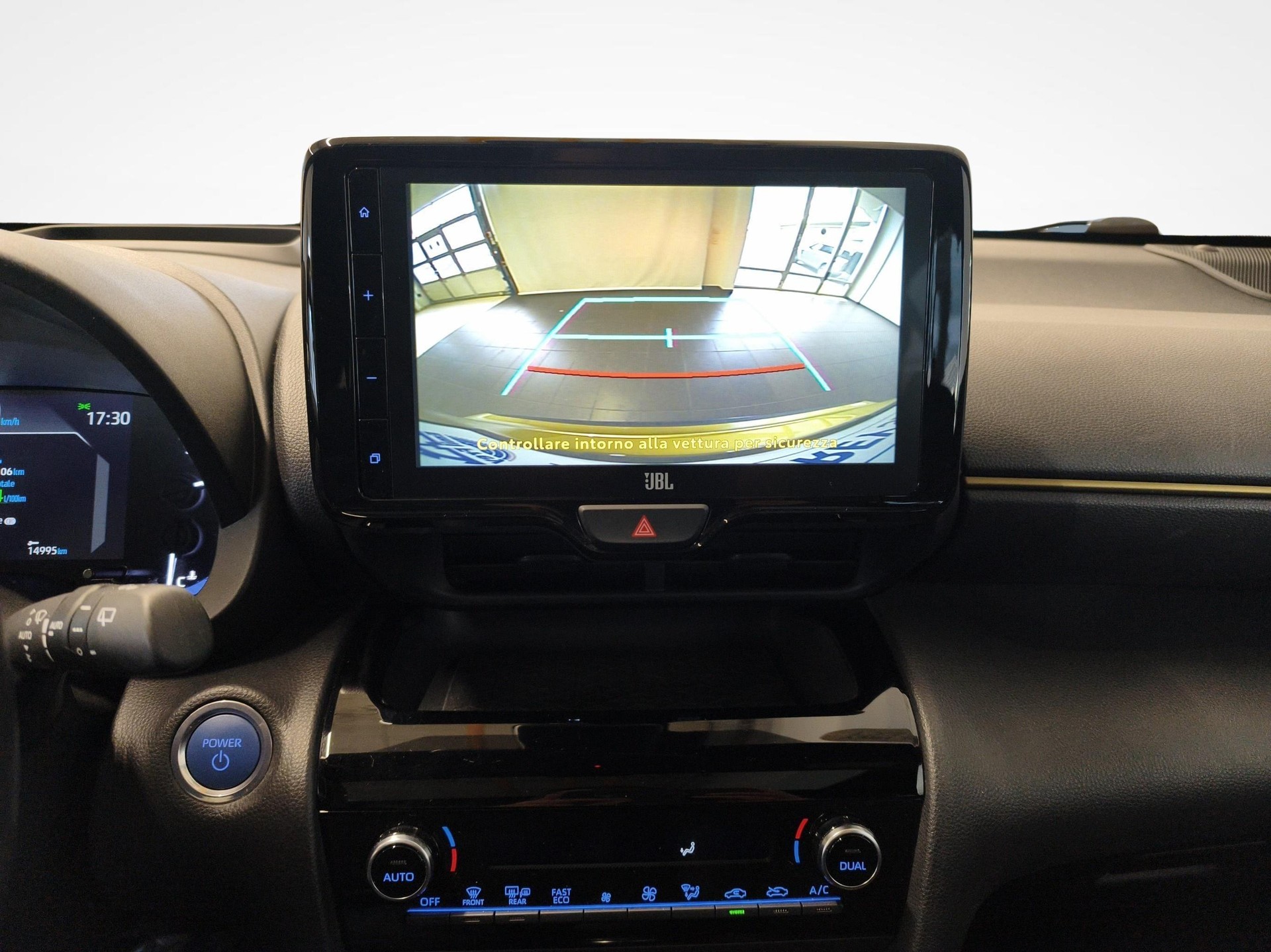 TOYOTA Yaris Cross 1.5 VVT-i HSD Premiere Edition AWD-i + Gancio traino amovibile incluso-image-15