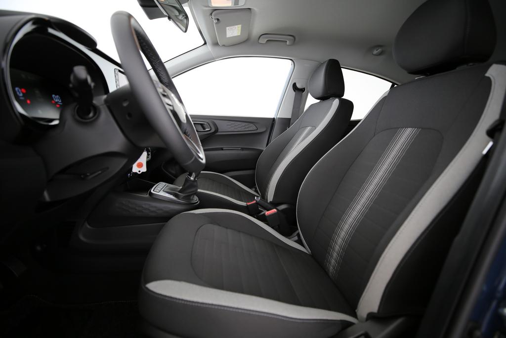 HYUNDAI i10 1.2 Amplia-image-13