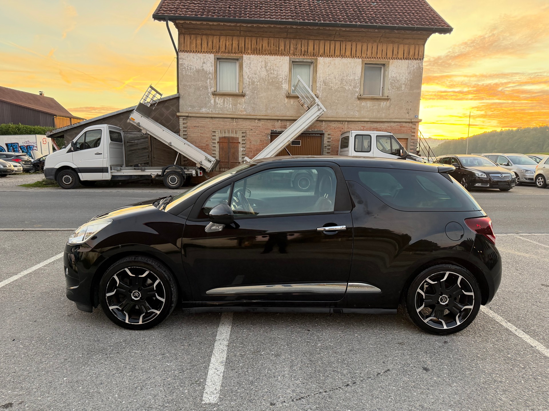 DS AUTOMOBILES DS3 1.6 THP Sport Chic-image-2