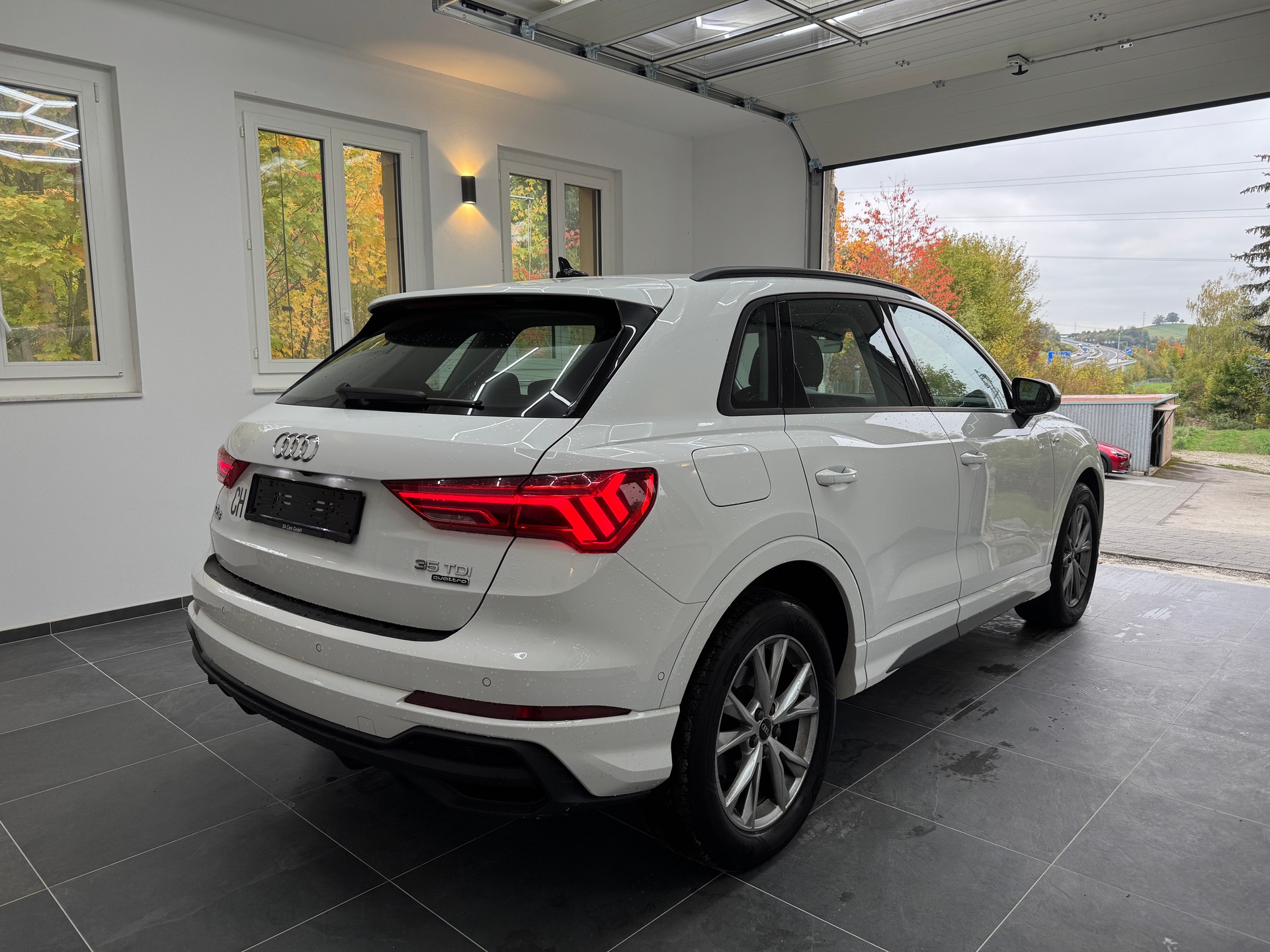 AUDI Q3 35 TDI S line quattro S-tronic **360Grad-Kamera**Garantie 12 Monate**-image-1