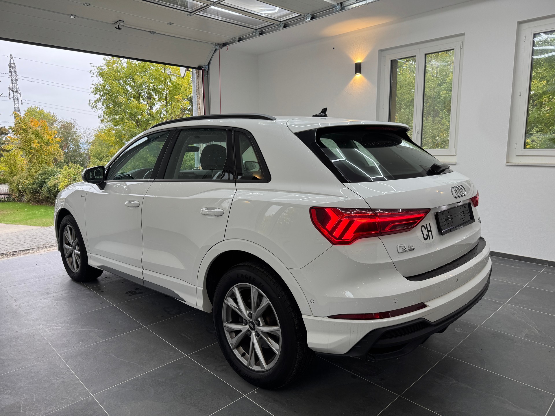 AUDI Q3 35 TDI S line quattro S-tronic **360Grad-Kamera**Garantie 12 Monate**-image-3