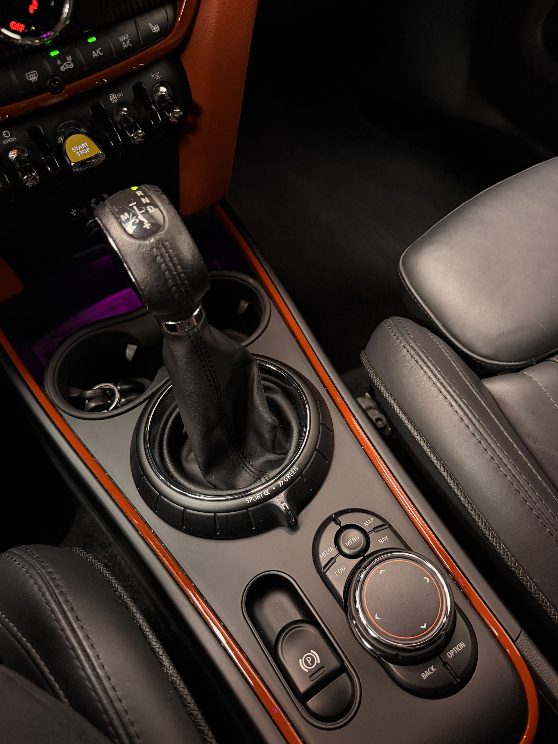 MINI Countryman Cooper S E ALL4 Steptronic-image-21