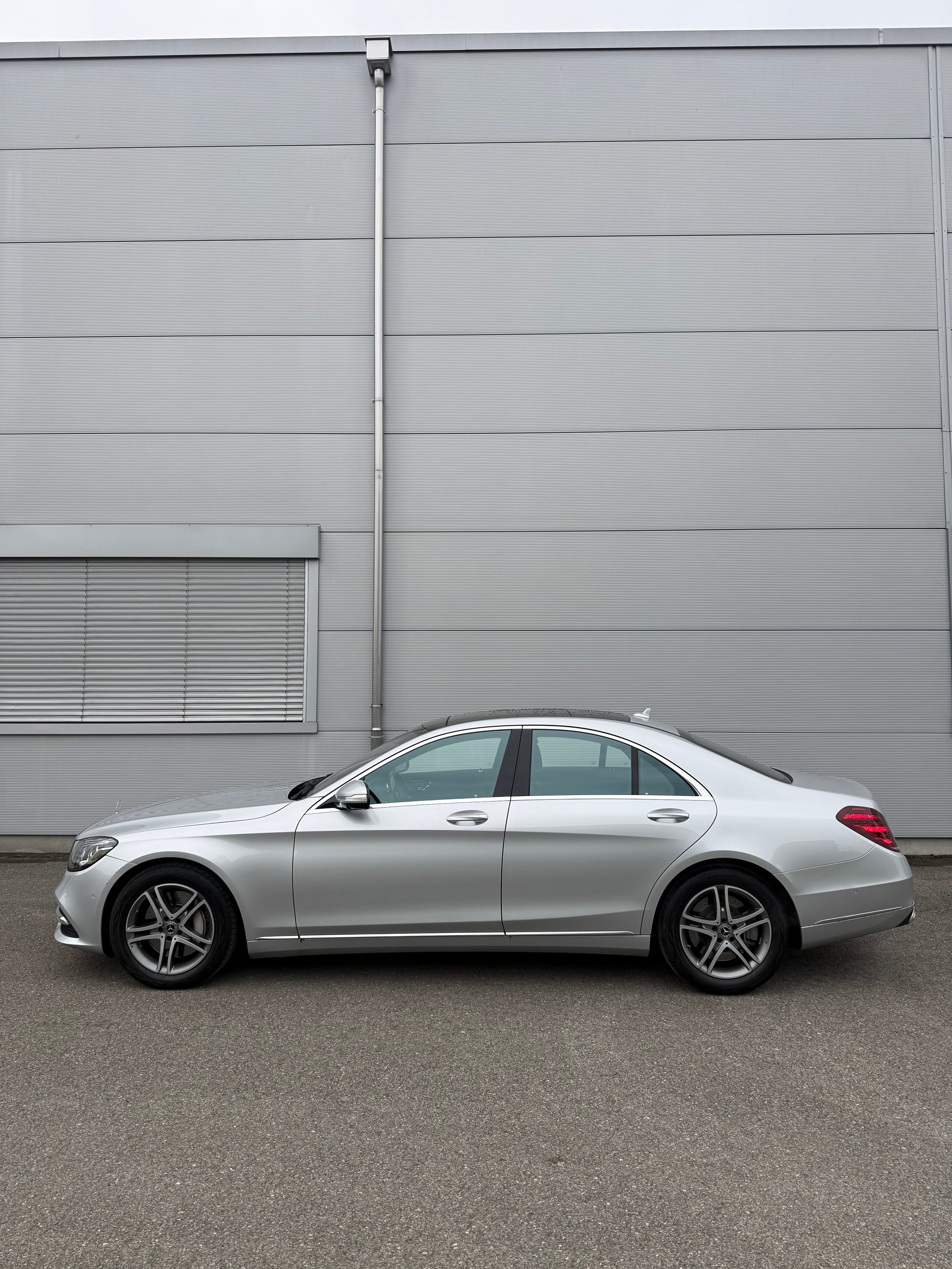 MERCEDES-BENZ S 560 4Matic 9G-Tronic-image-1