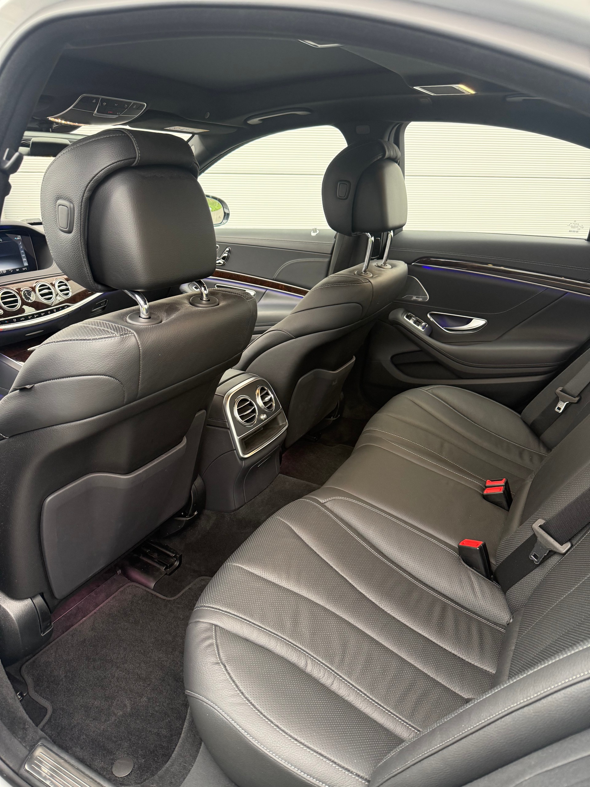 MERCEDES-BENZ S 560 4Matic 9G-Tronic-image-7