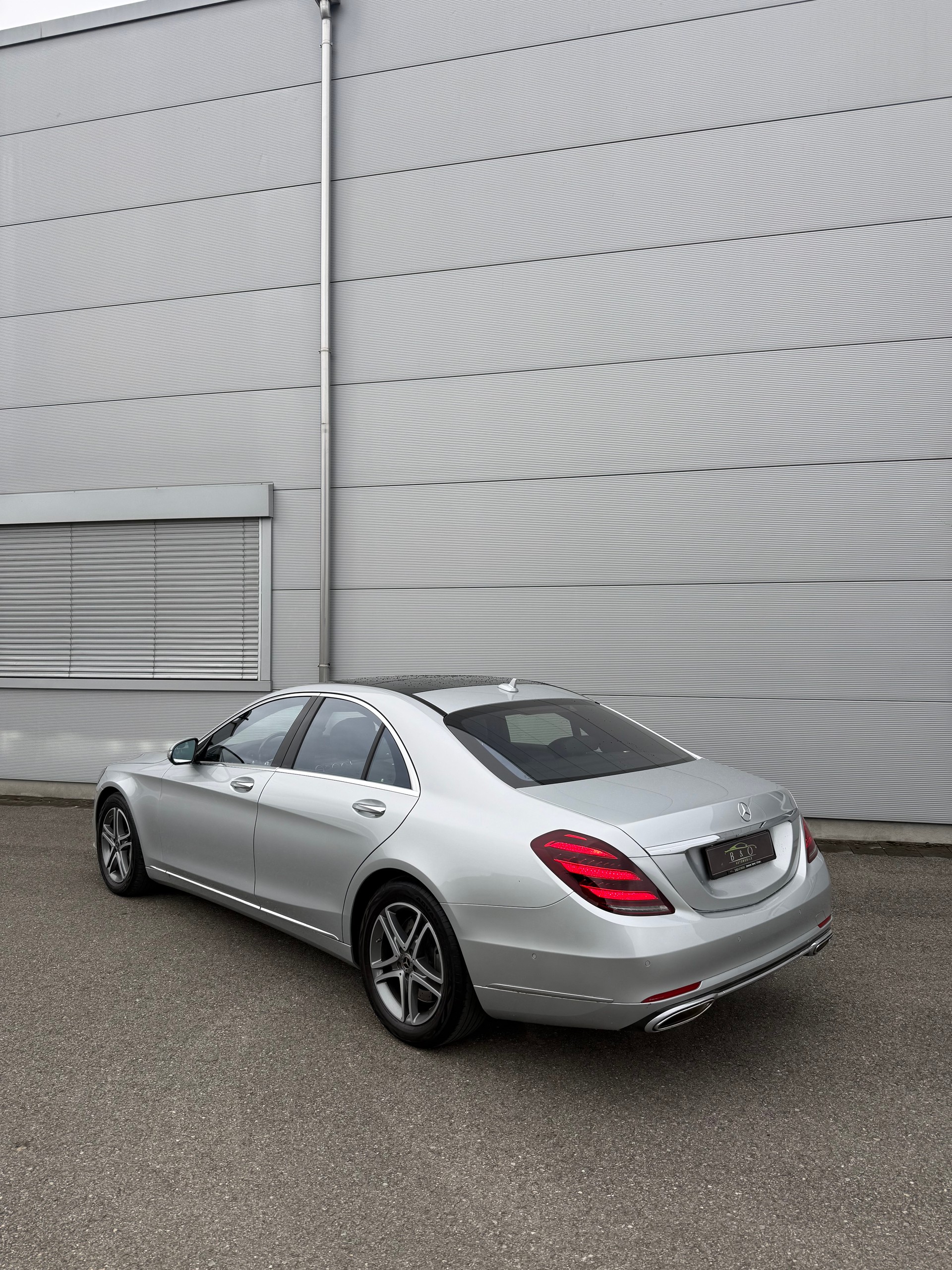 MERCEDES-BENZ S 560 4Matic 9G-Tronic-image-2