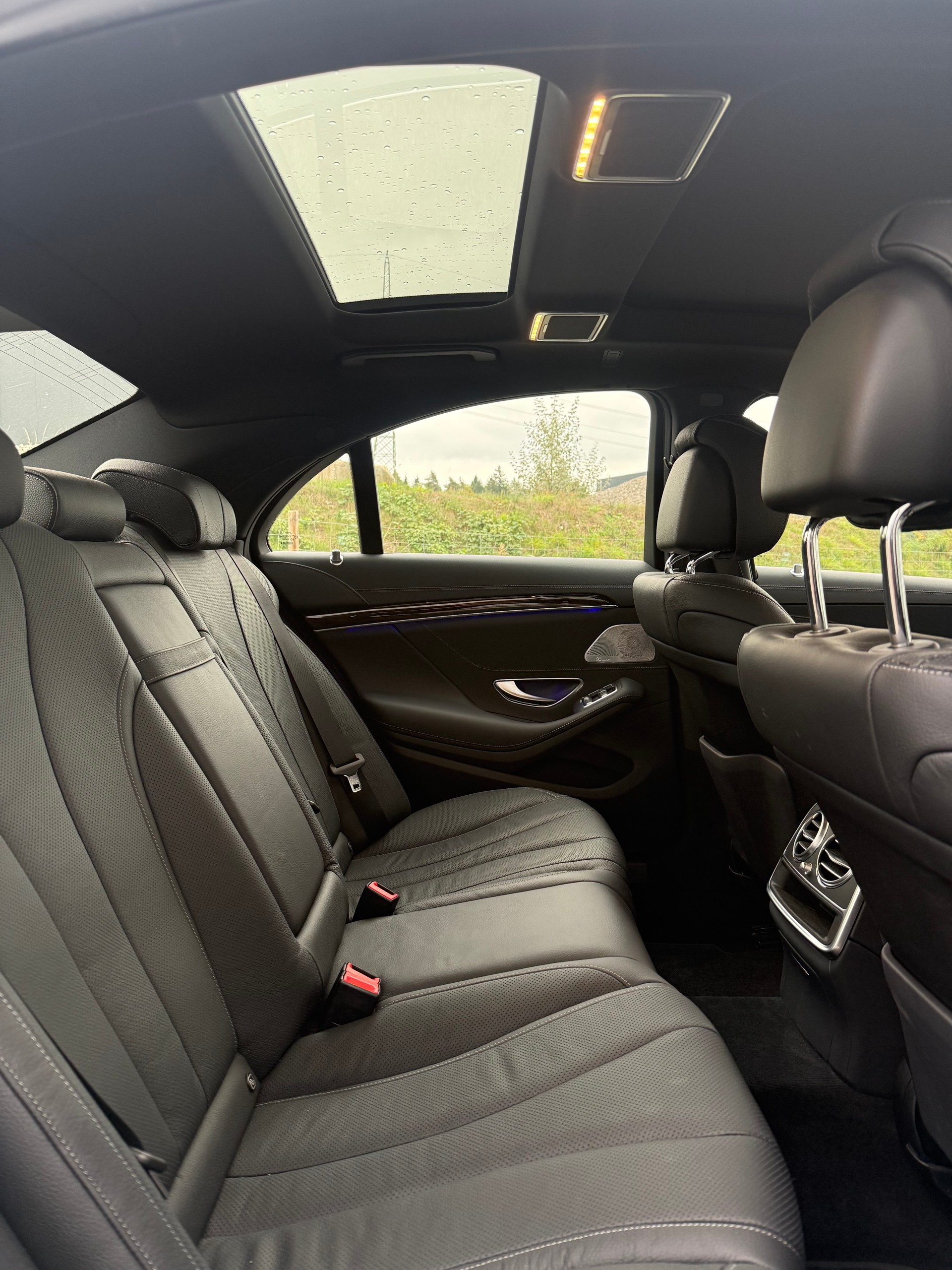 MERCEDES-BENZ S 560 4Matic 9G-Tronic-image-10