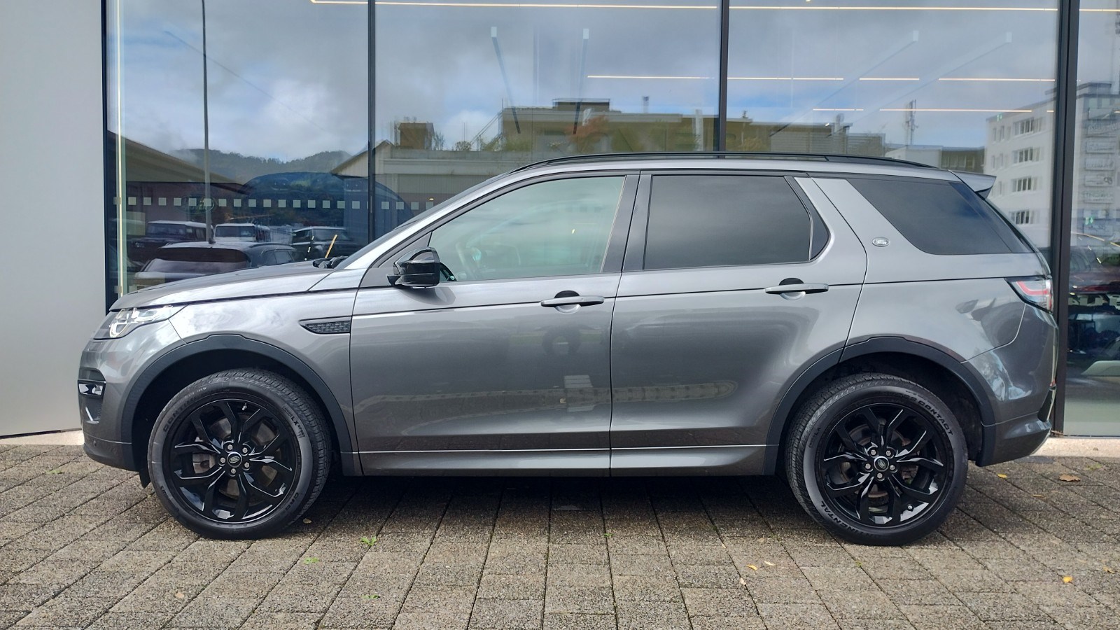 LAND ROVER Discovery Sport 2.0 SD4 SE AT9-image-1