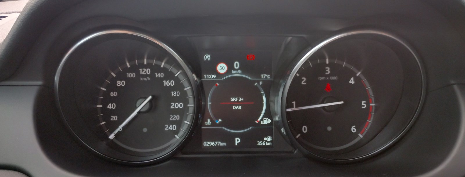 LAND ROVER Discovery Sport 2.0 SD4 SE AT9-image-9