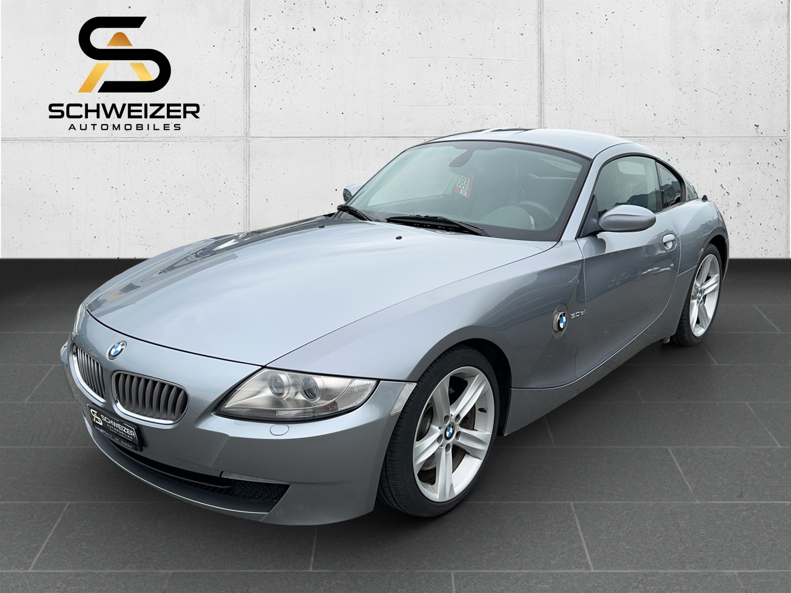 BMW Z4 3.0si Coupé-image-0