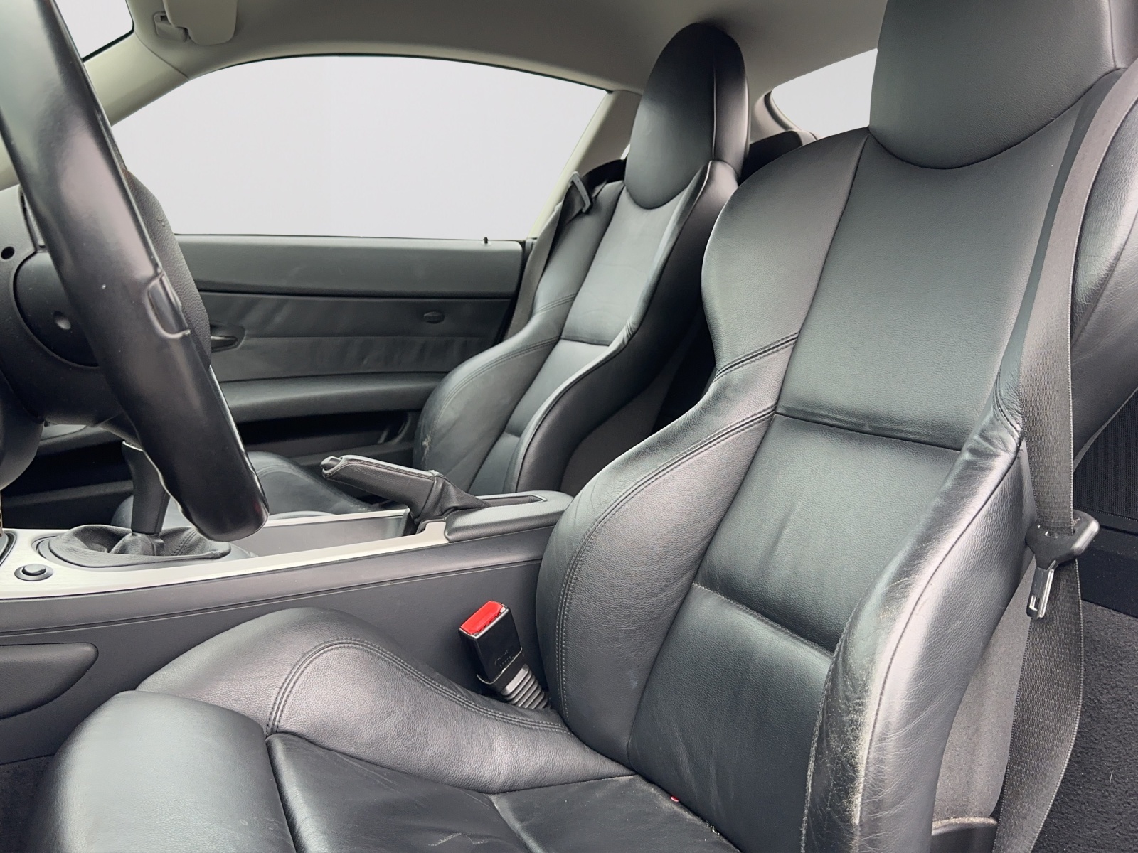 BMW Z4 3.0si Coupé-image-10