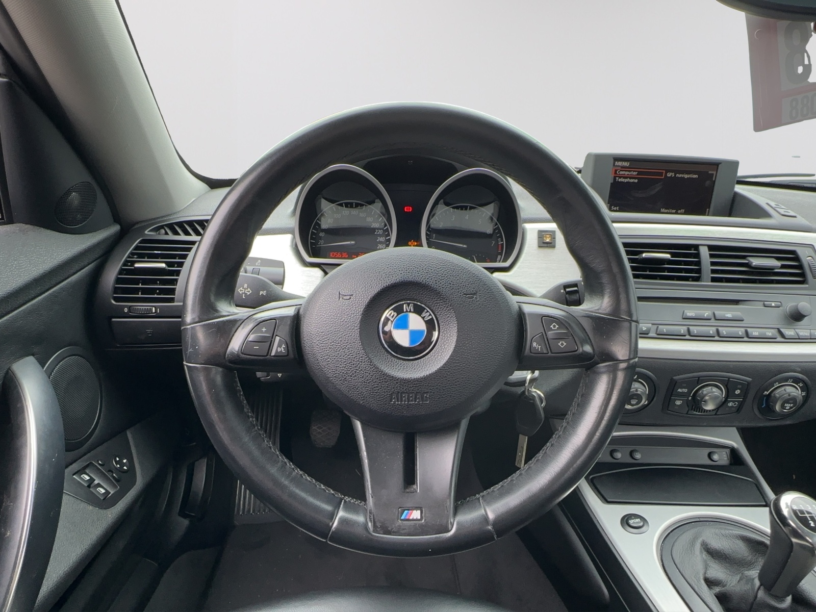 BMW Z4 3.0si Coupé-image-9