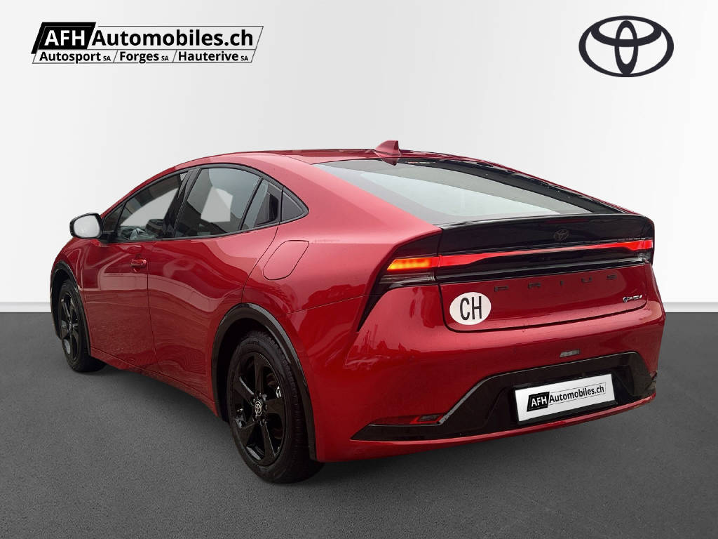 TOYOTA Prius 2.0 Plug-In-Hybrid Style-image-2