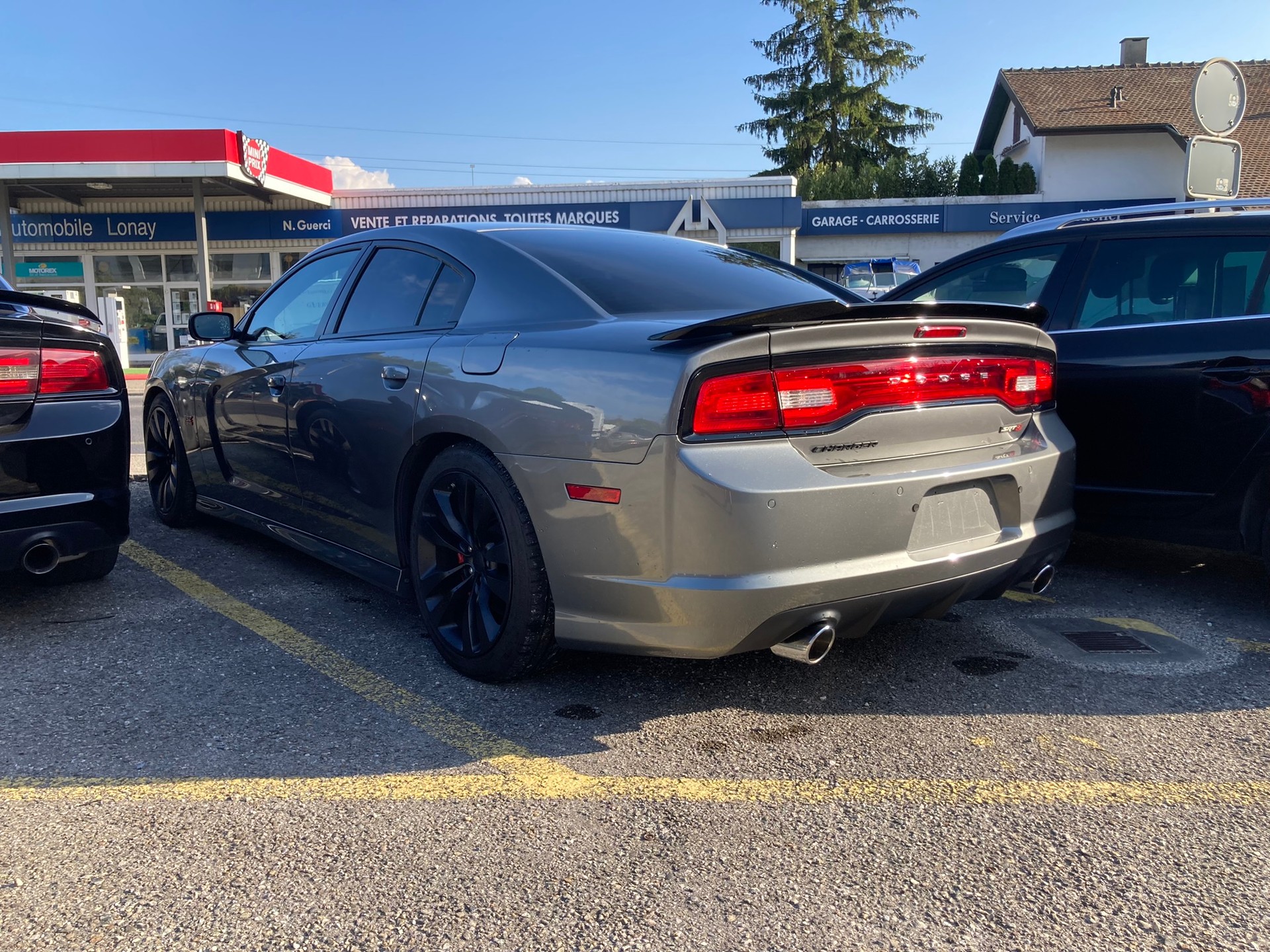 DODGE Charger-image-7